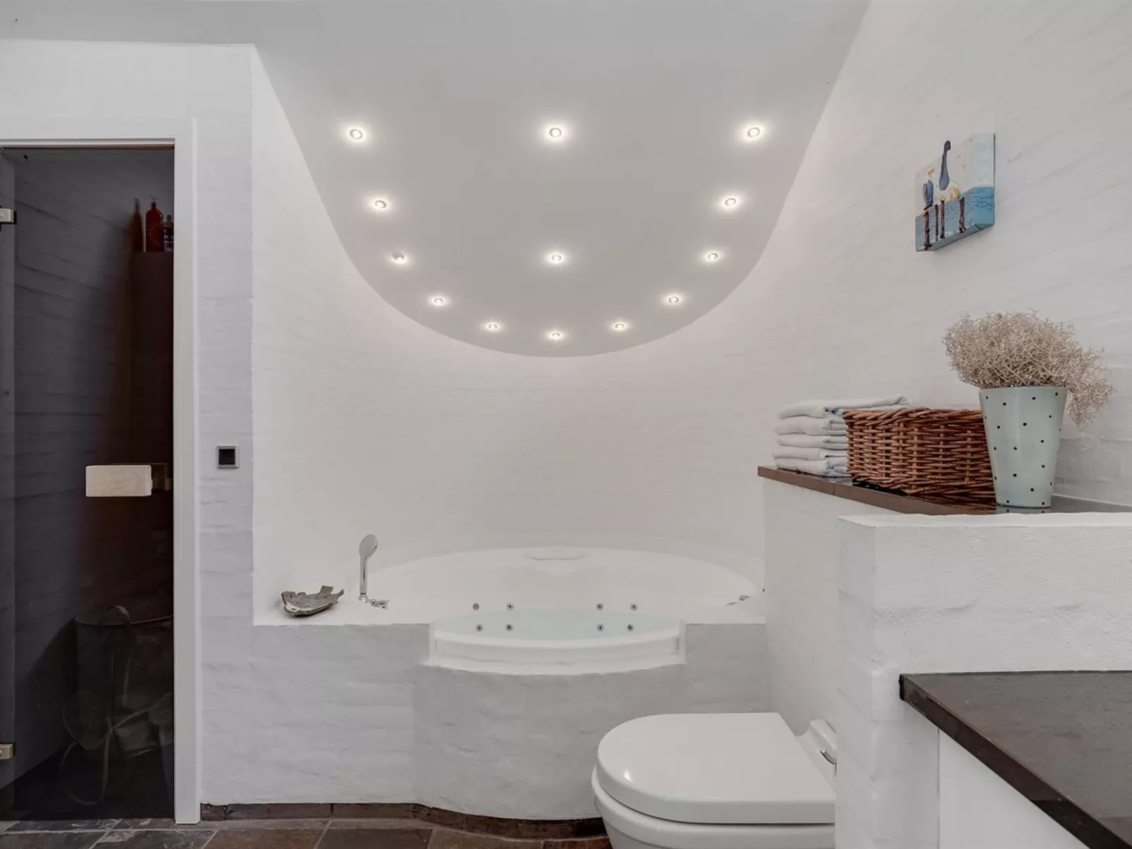 "Angelarij" -  from the sea-Drinnen