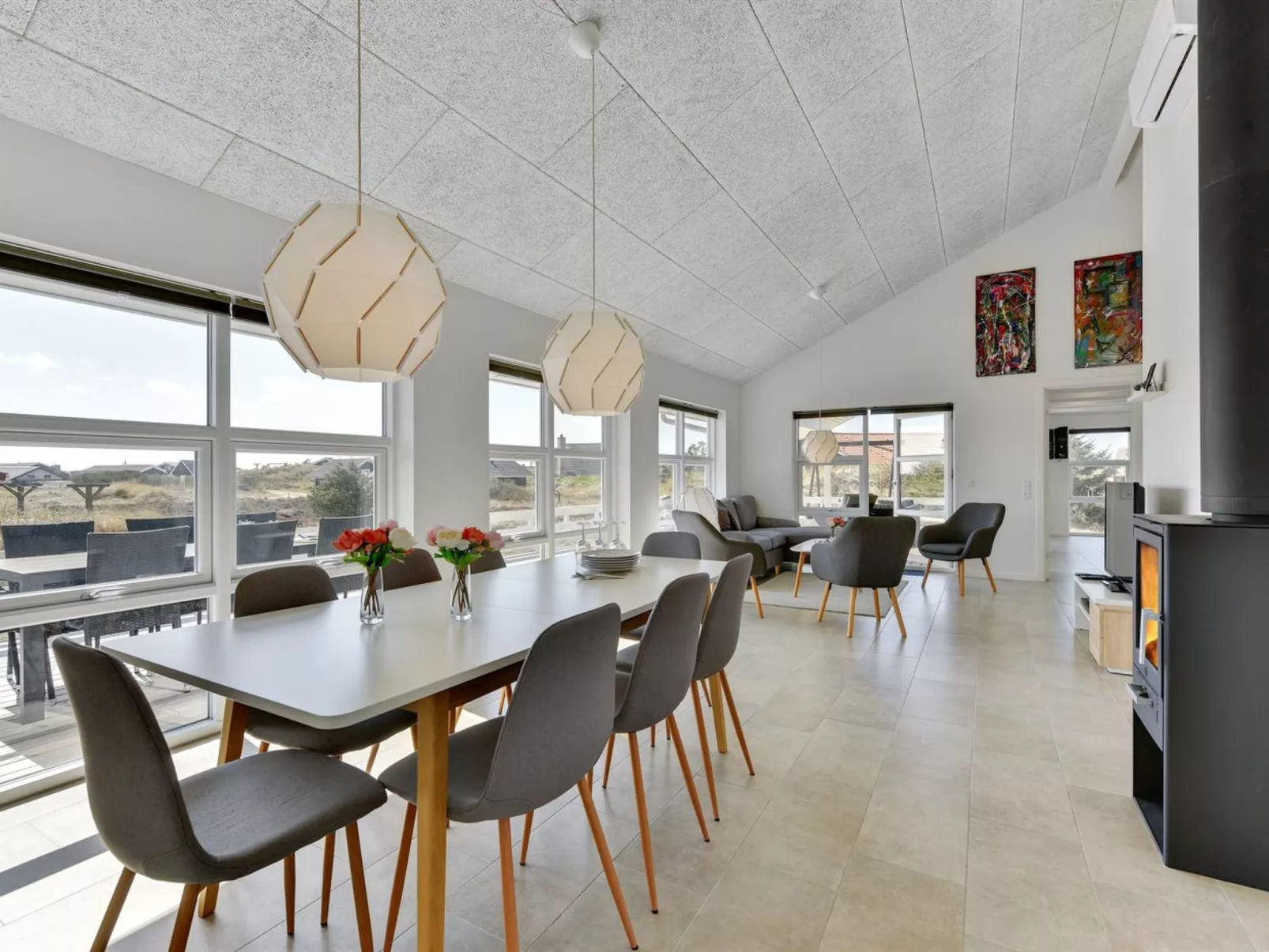 "Karen" - 900m from the sea-Drinnen