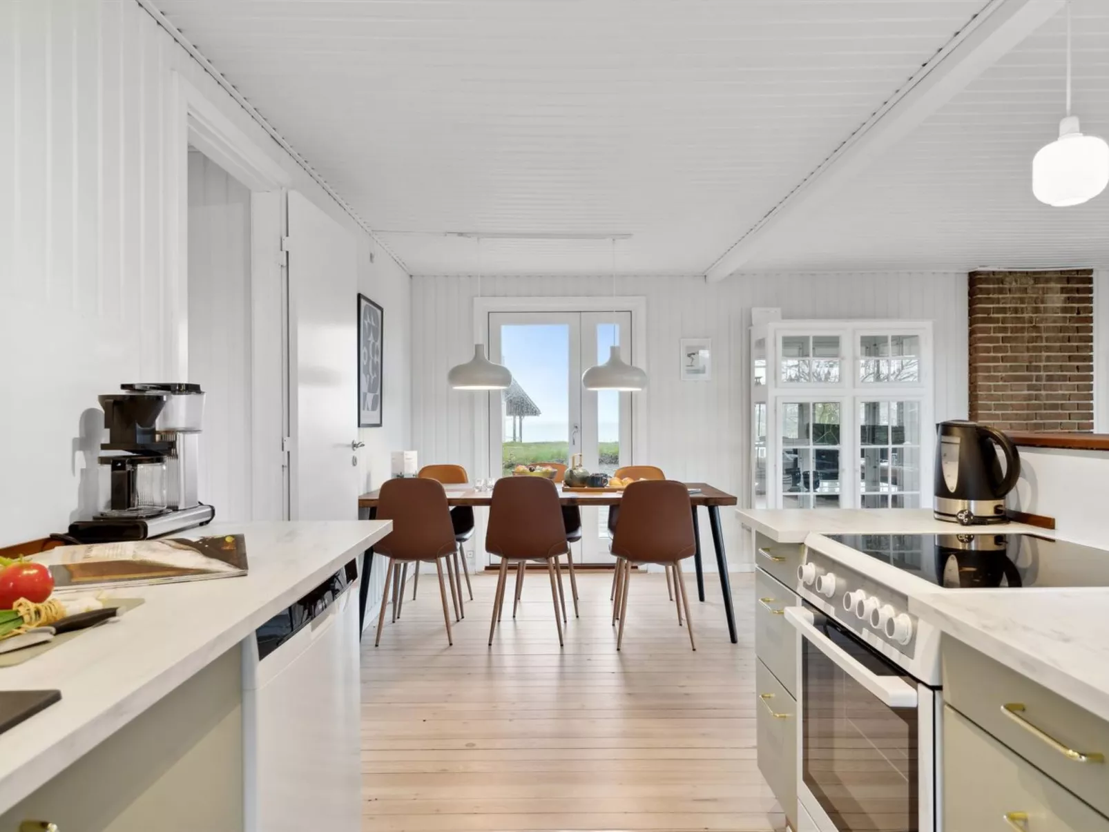 "Arho" - 75m from the sea-Inside