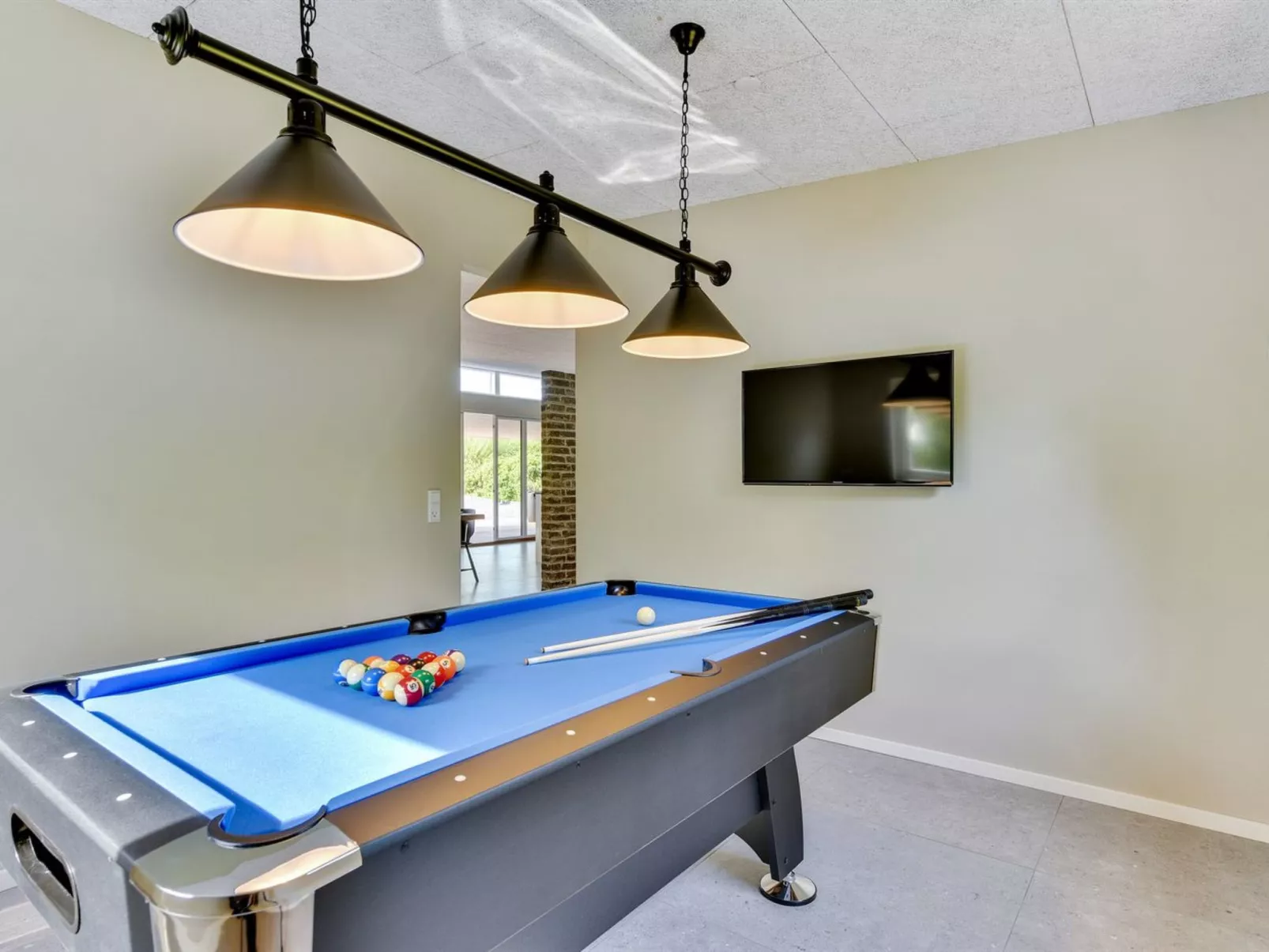 "Hiorulf" - 1.4km from the sea-Inside