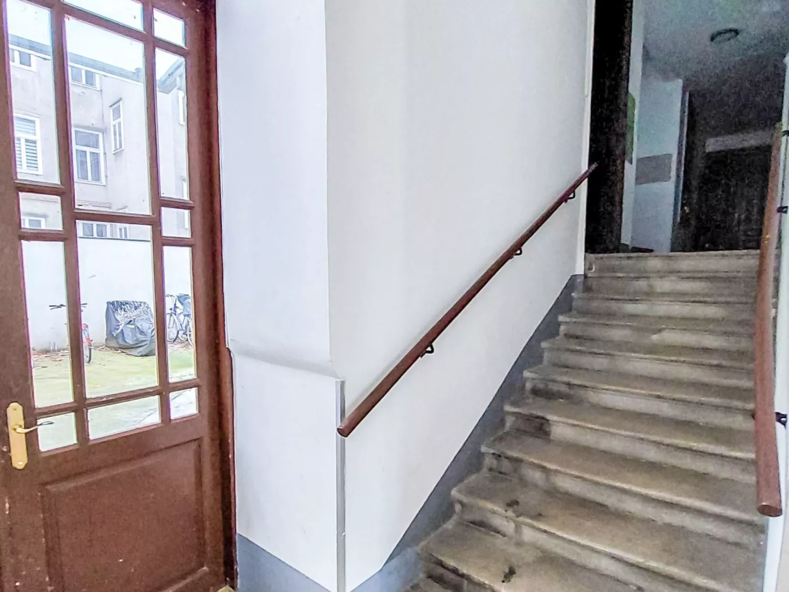 Happy Pasetti-Inside