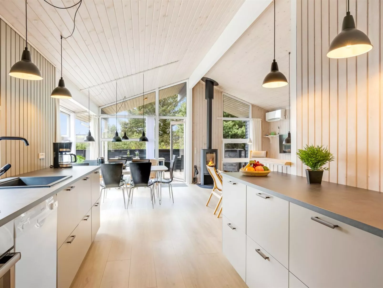 "Andrie" - 800m from the sea-Inside