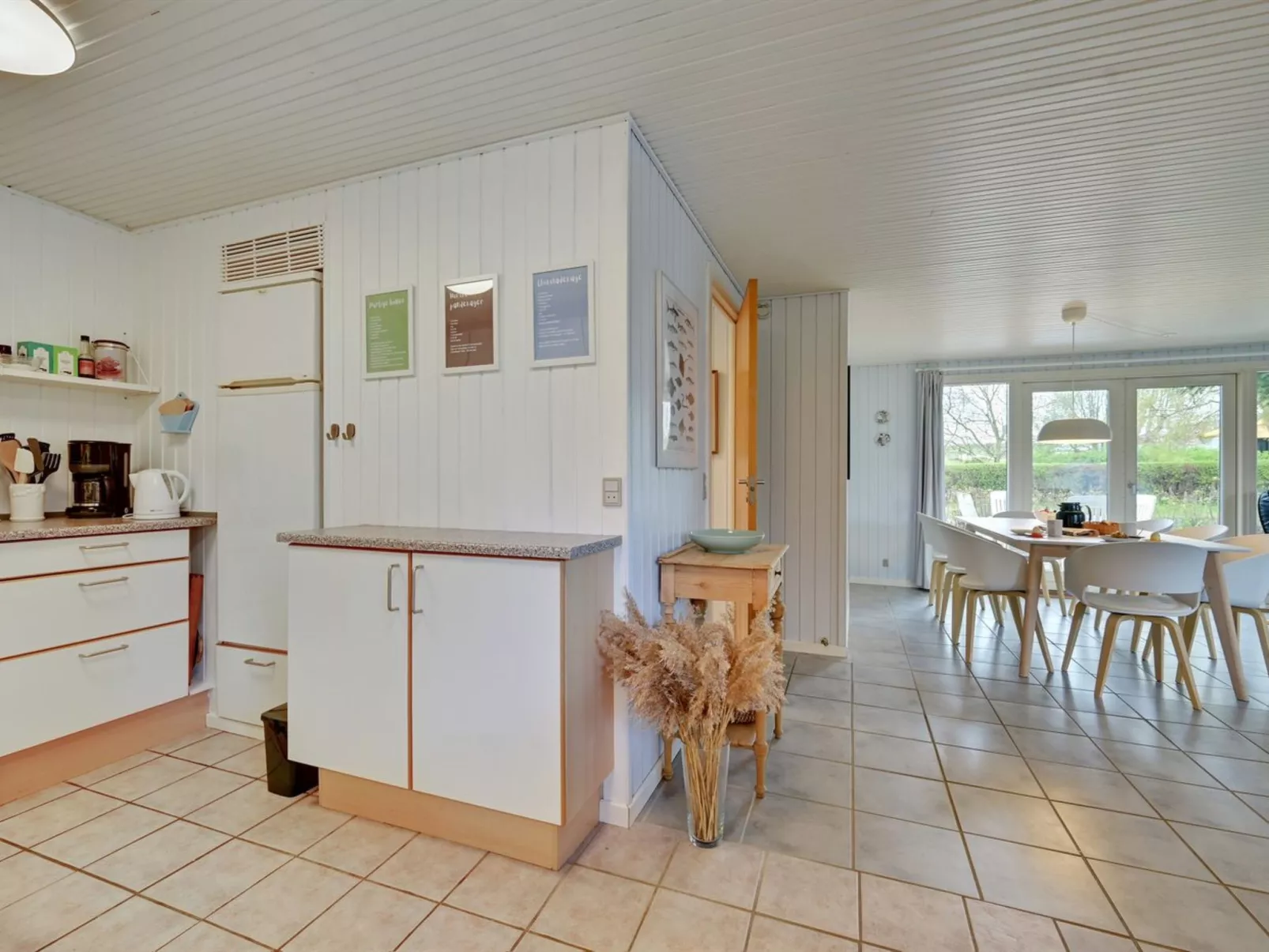 "Alrich" - 500m from the sea-Inside