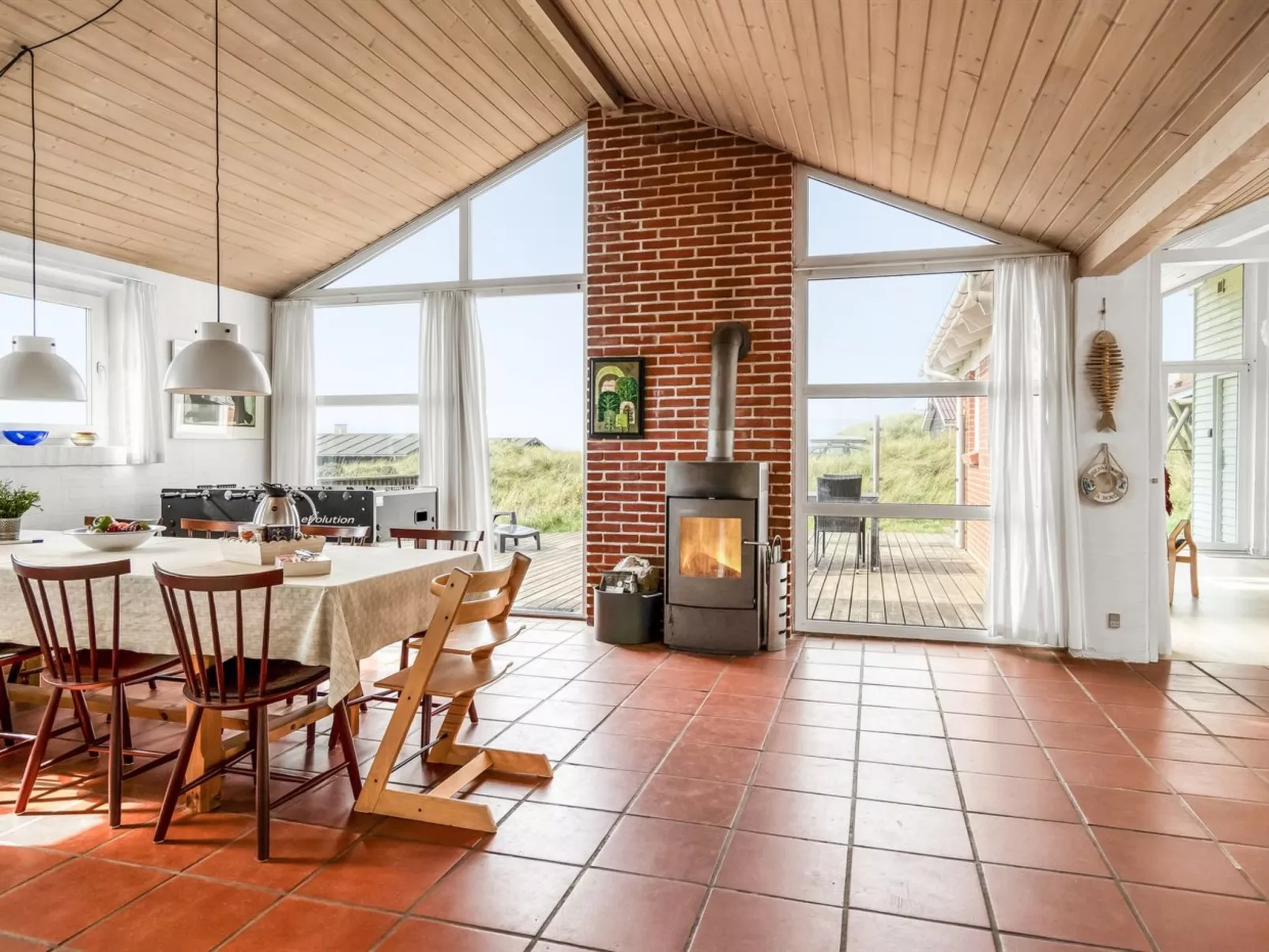 "Broder" - 150m from the sea-Dedans