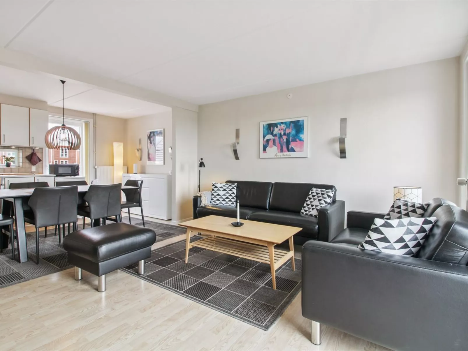 "Femja" - 2.3km from the sea-Inside