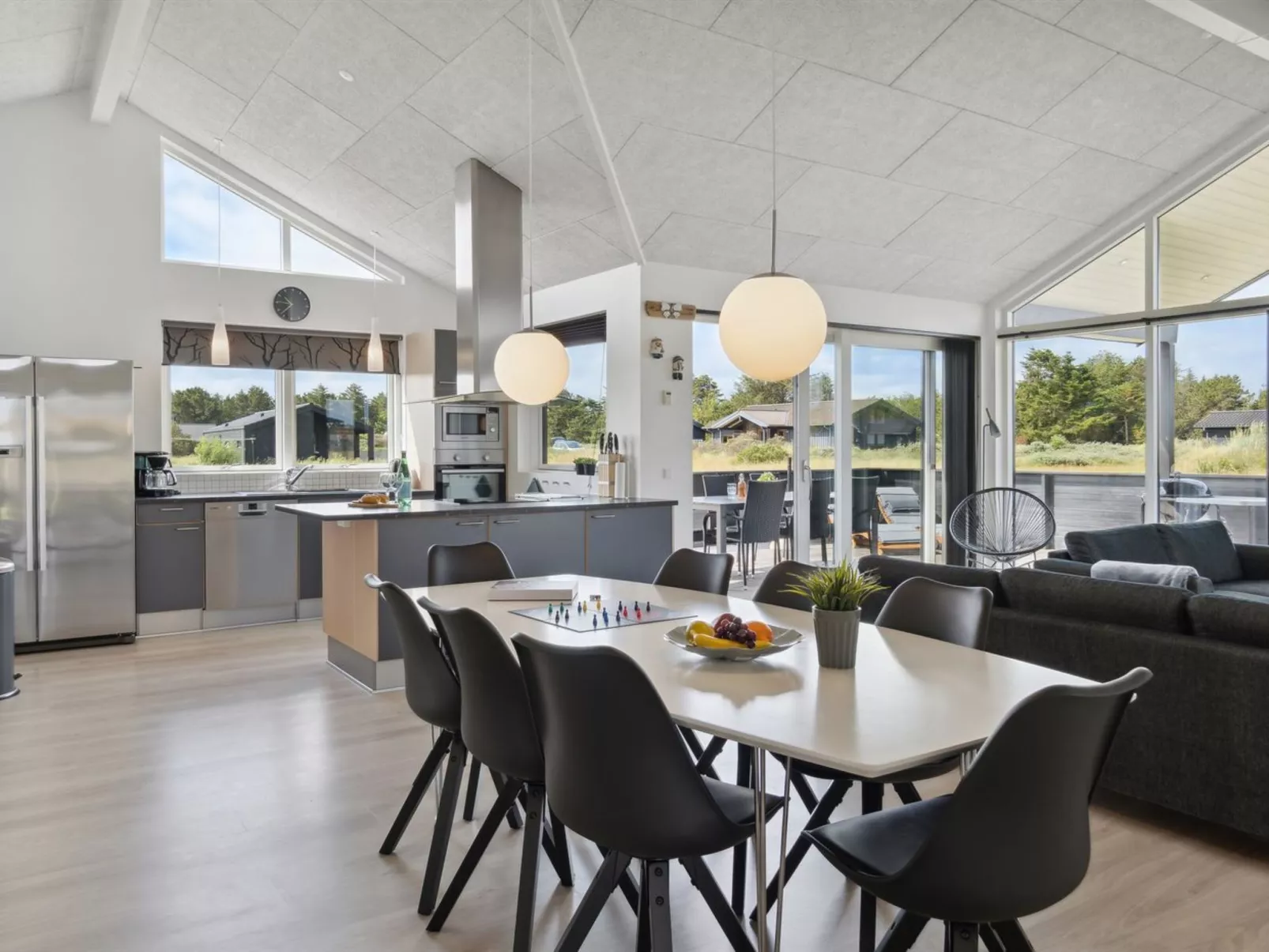 "Fader" - 950m from the sea-Inside