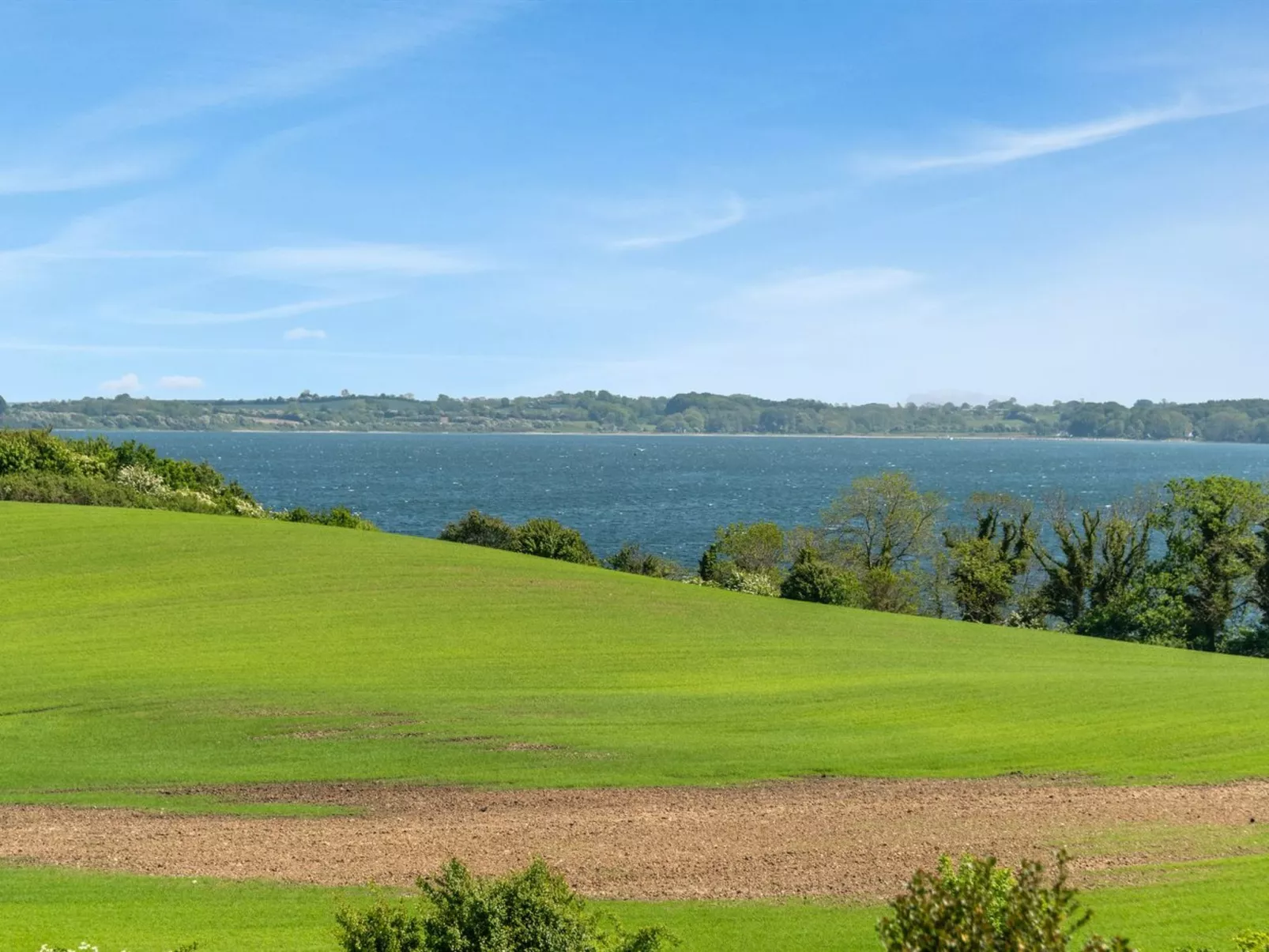 "Axeln" - 300m to the fjord-Outside