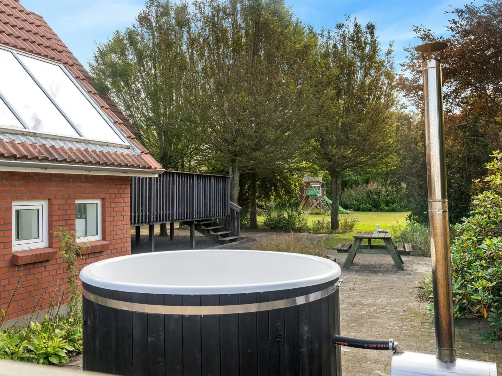 "Auguste" - 1.5km to the fjord-Inside