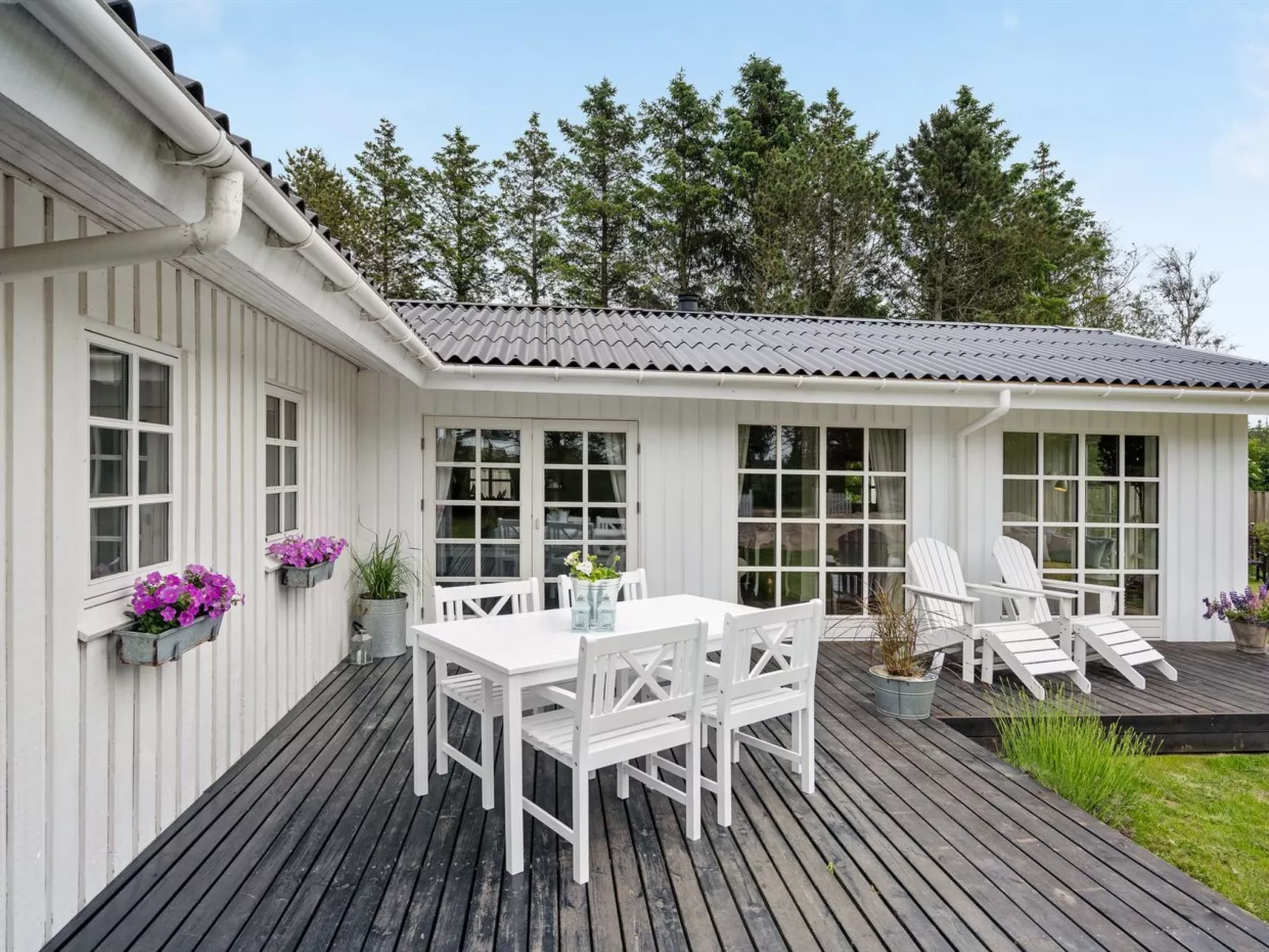 "Gunnulf" - 750m from the sea-Outside