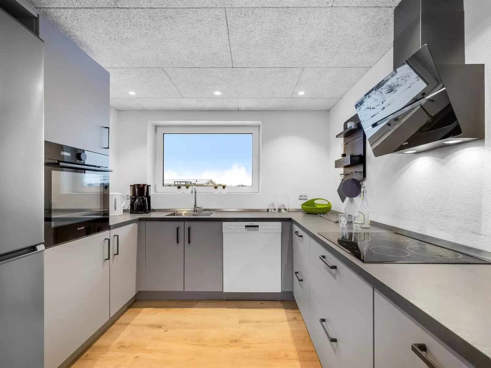 "Sissan" - 900m from the sea-Drinnen