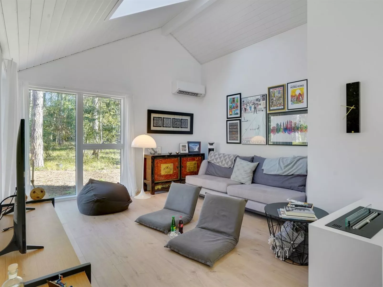 "Iwa" - 475m from the sea-Dedans