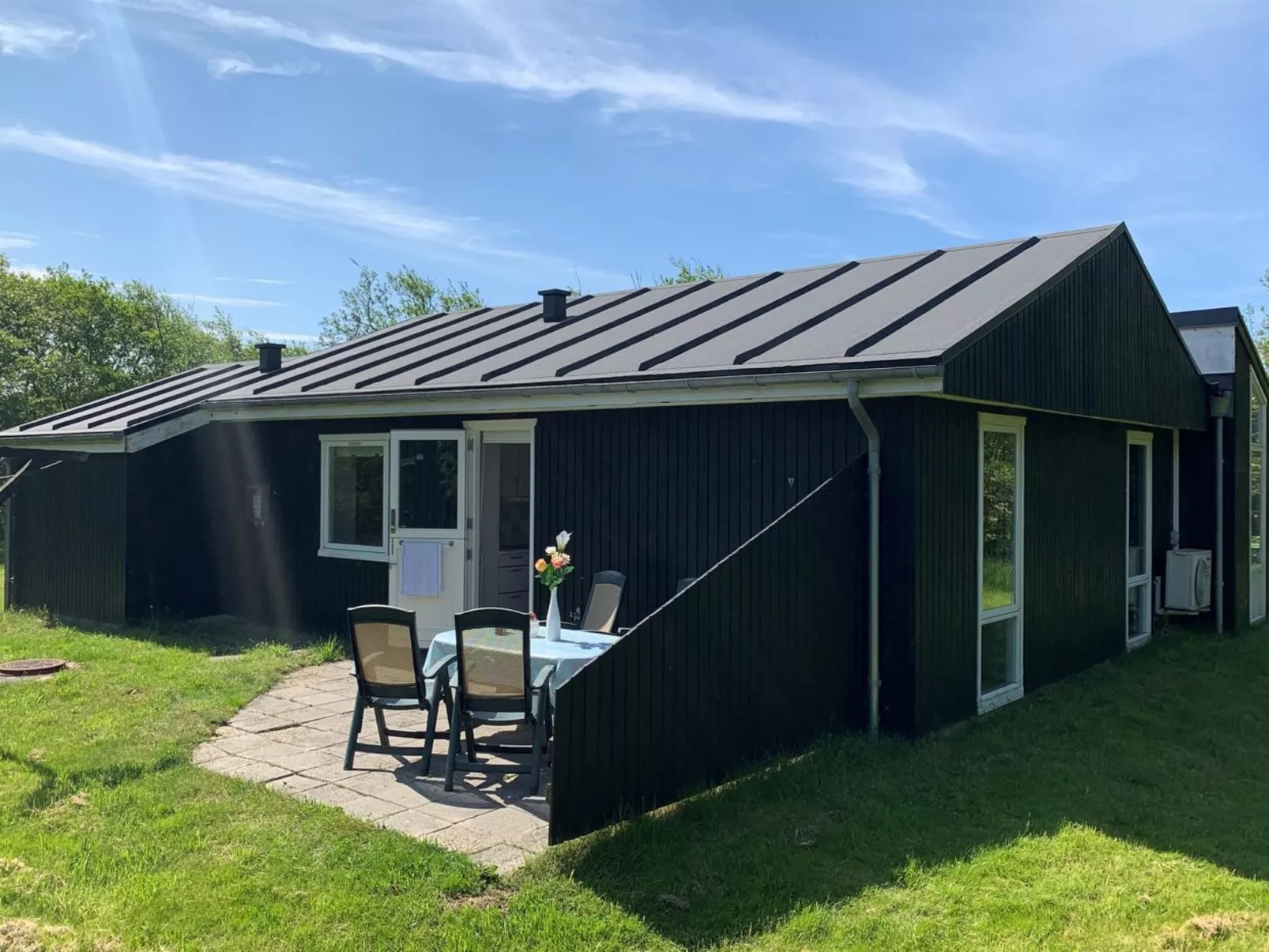 "Patrice" - 2km from the sea-Outside