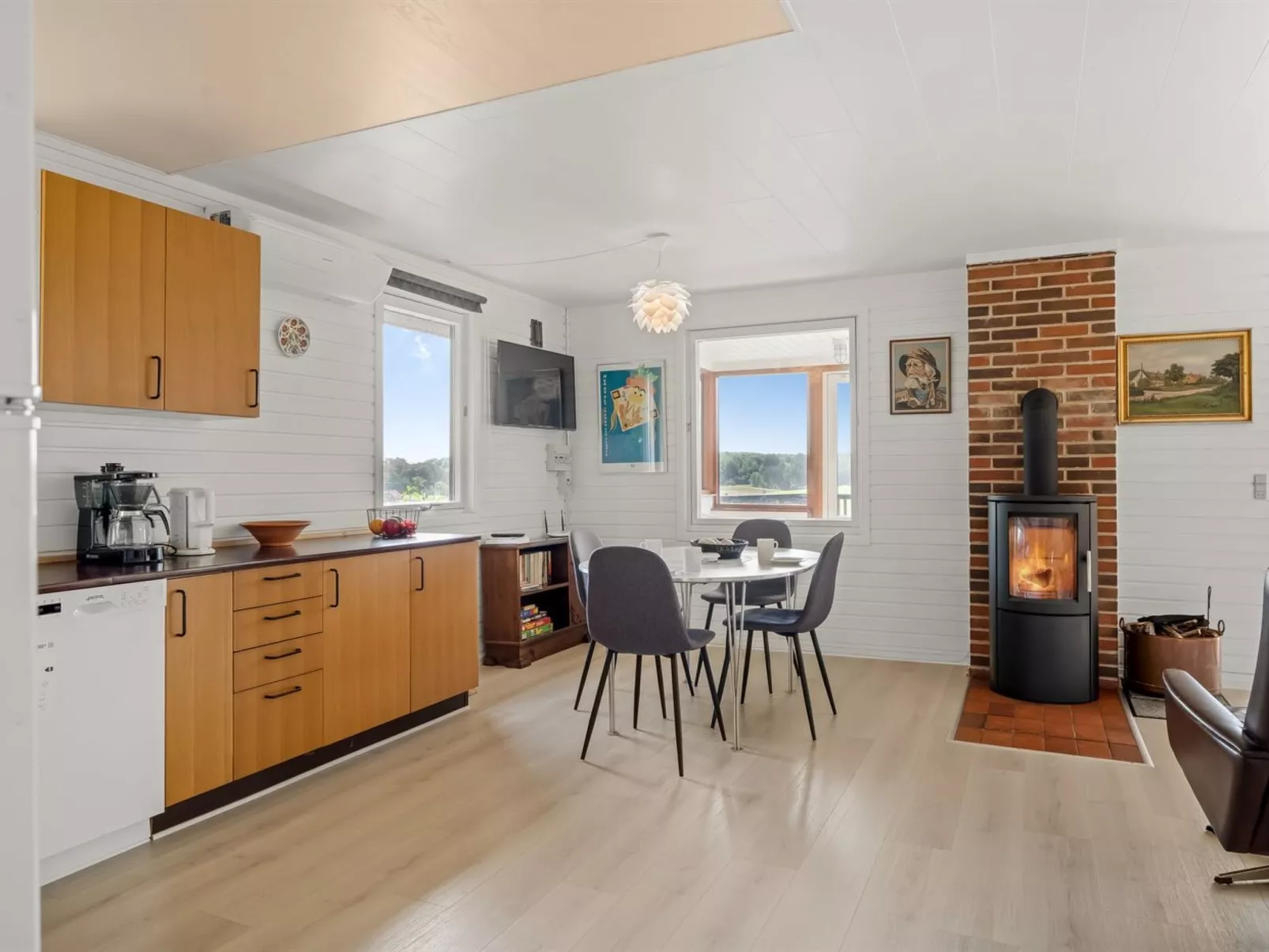 "Imgert" - 300m to the fjord-Inside