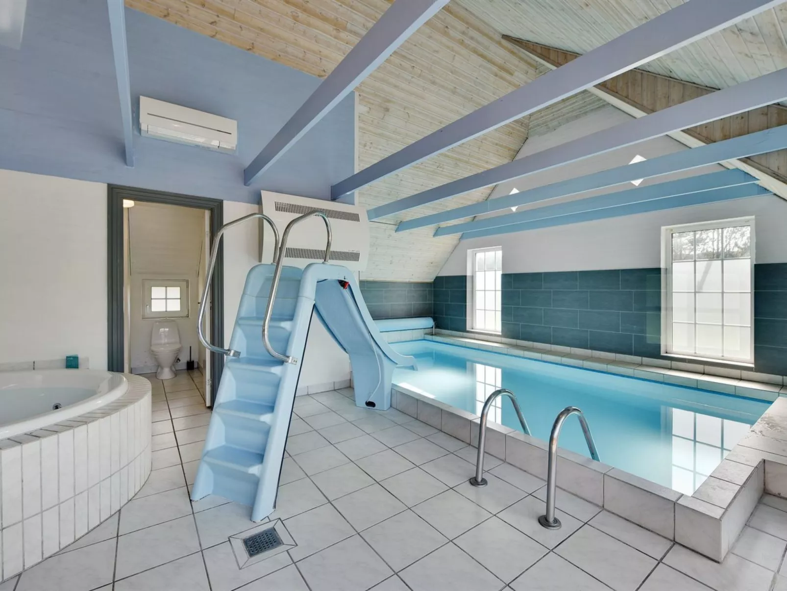 "Jorkin" - 1.8km from the sea-Outside