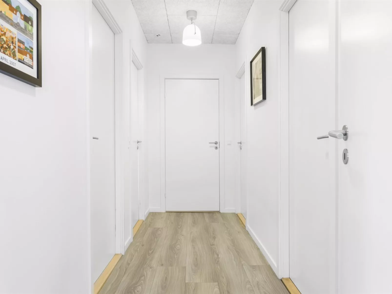 "Kirsi" - 1.6km from the sea-Dedans