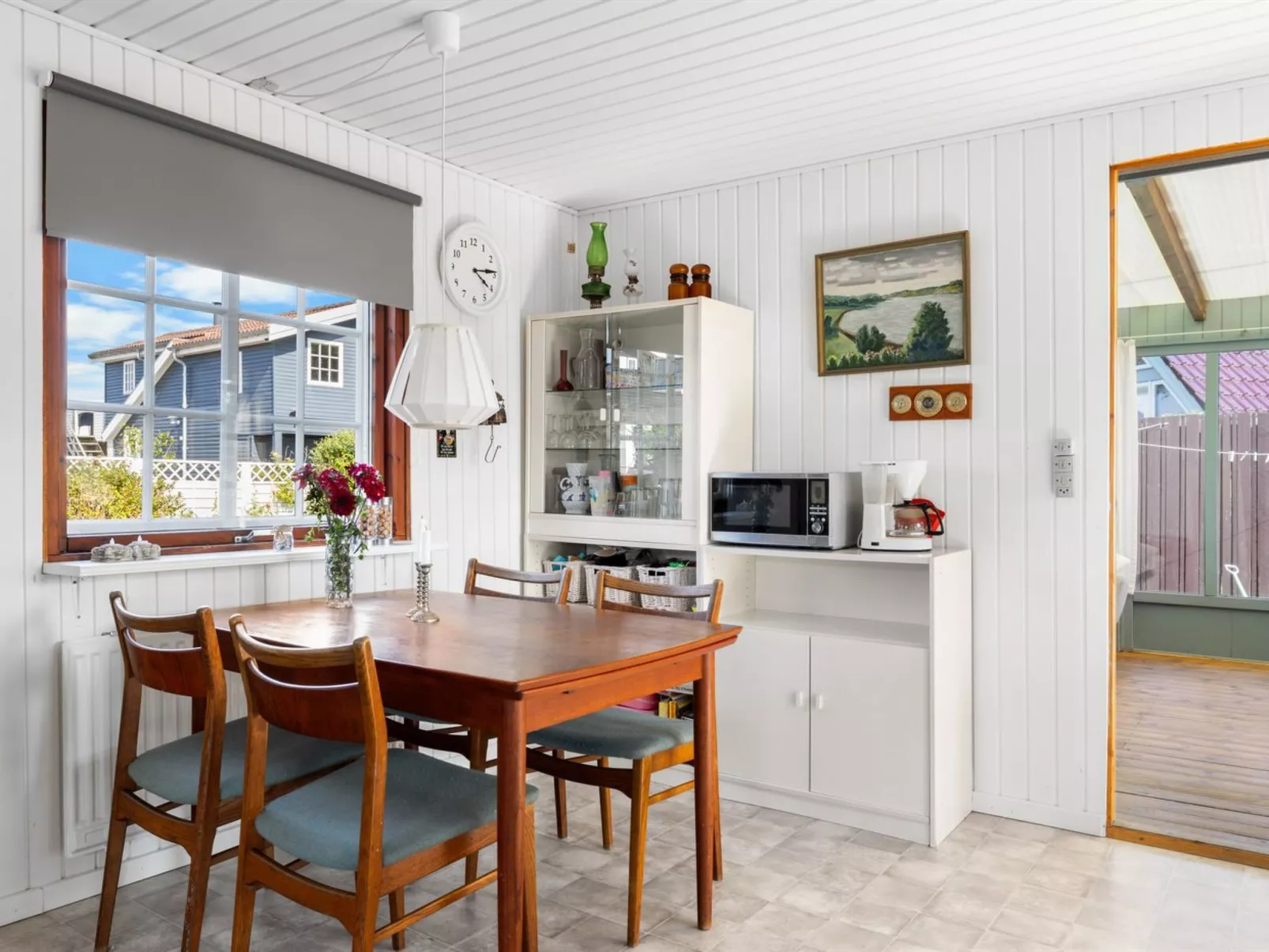 "Neea" - 40m from the sea-Drinnen