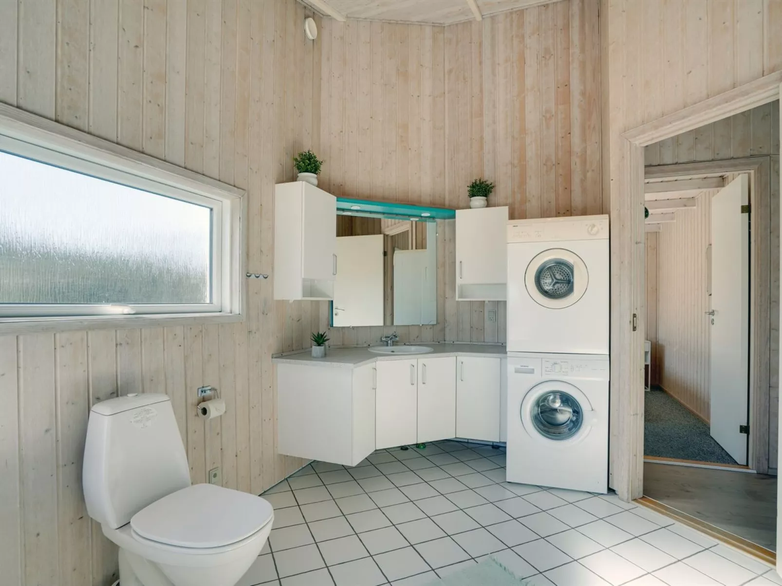 "Wighman" -  from the sea-Dedans