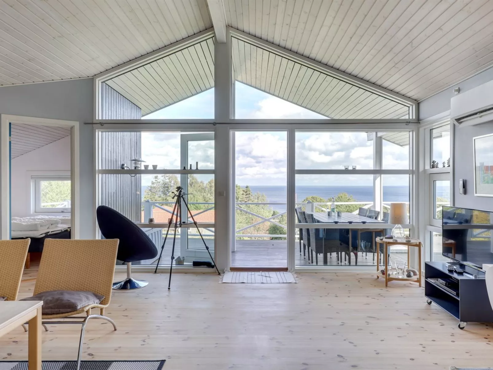 "Tjelle" - 300m from the sea-Inside