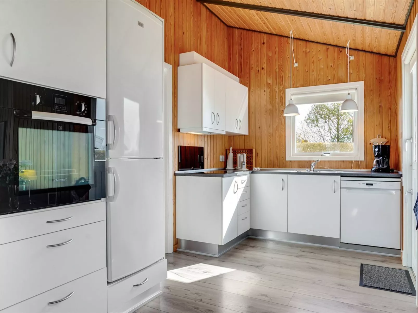 "Denahi" - 400m to the fjord-Dedans