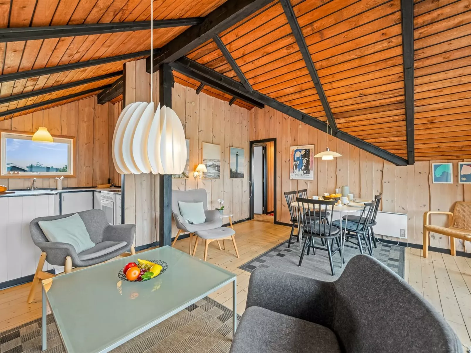 "Hildegart" -  from the sea-Drinnen