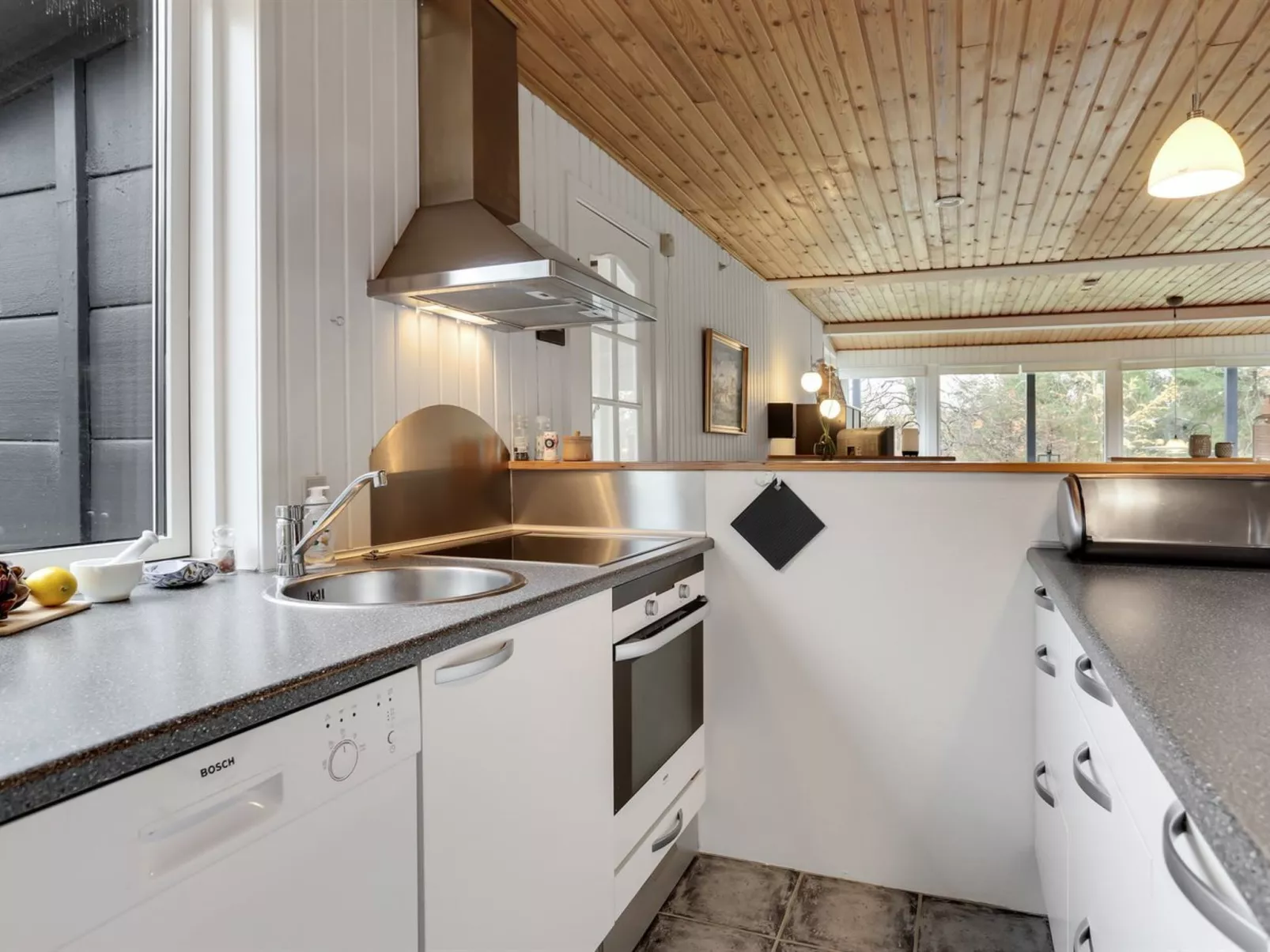 "Blek" - 300m from the sea-Dedans