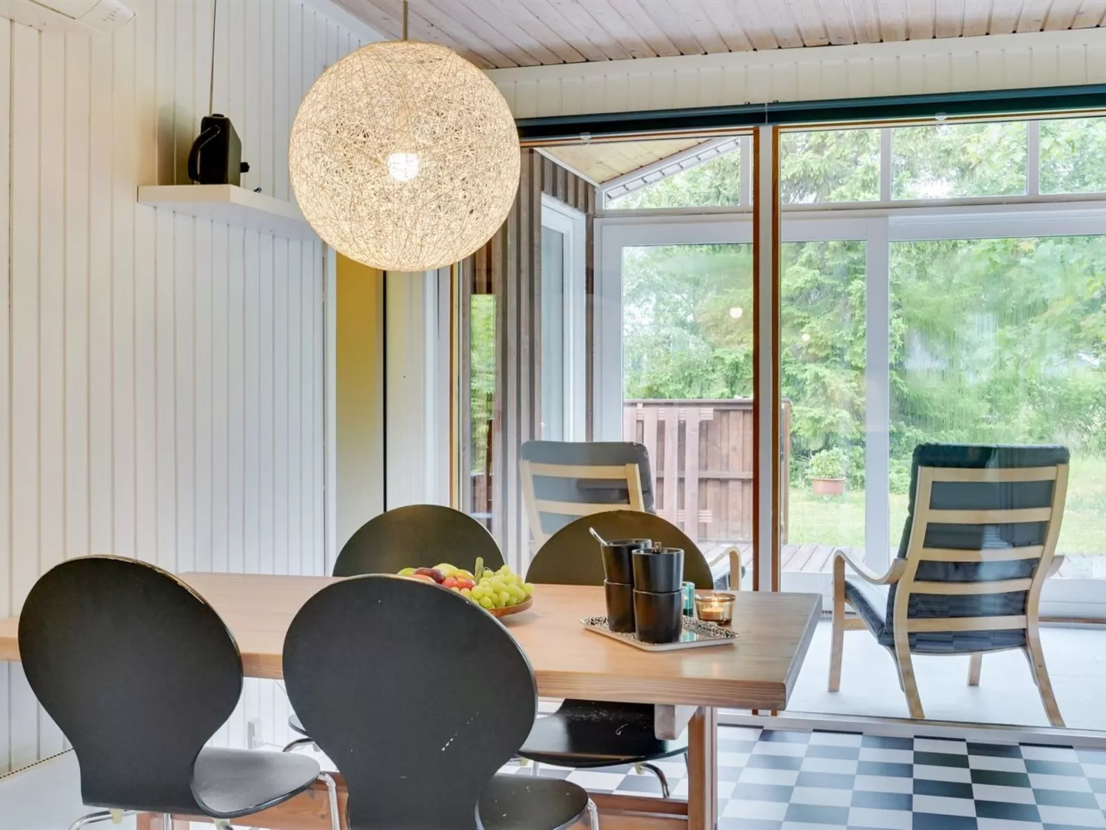 "Soraya" - 700m to the fjord-Inside