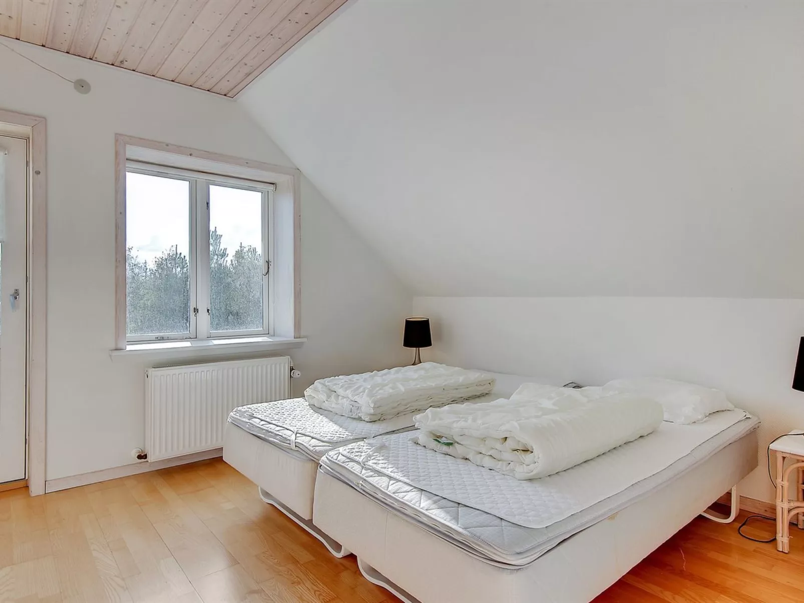 "Etta" - 957m from the sea-Inside