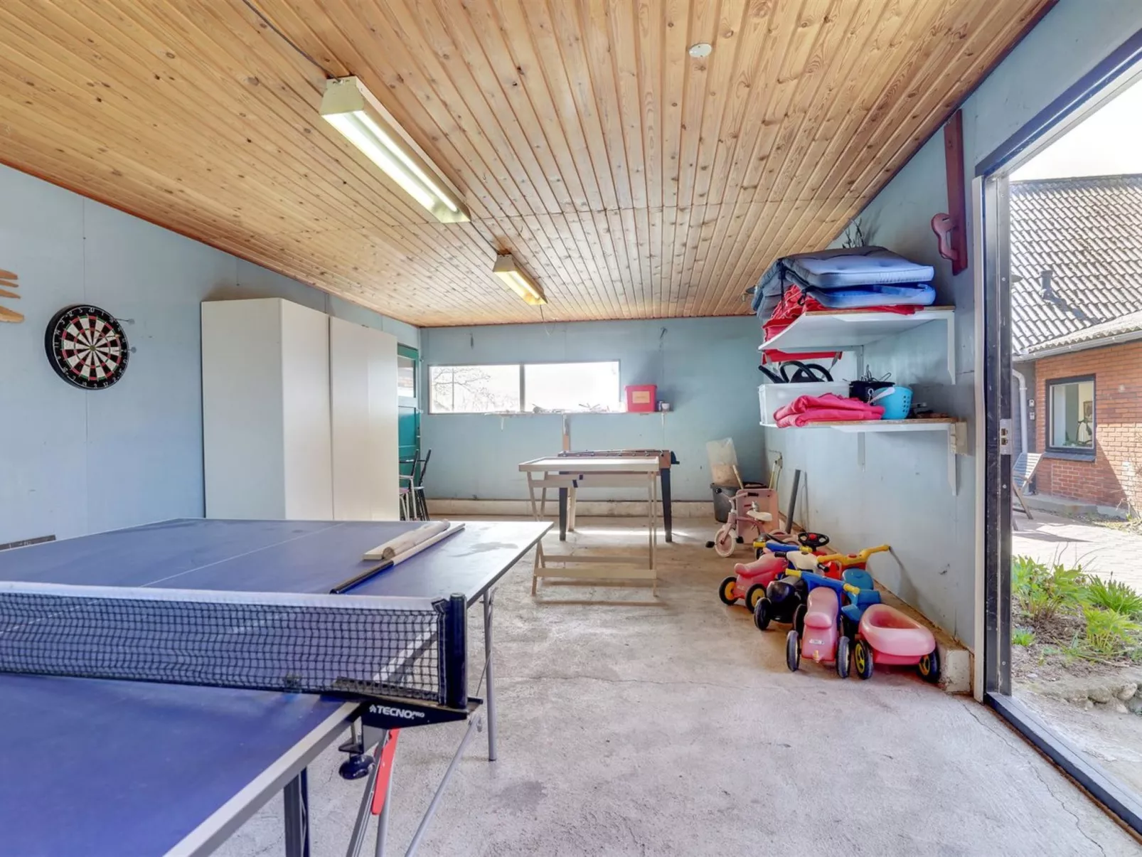 "Emin" - 100m from the sea-Drinnen