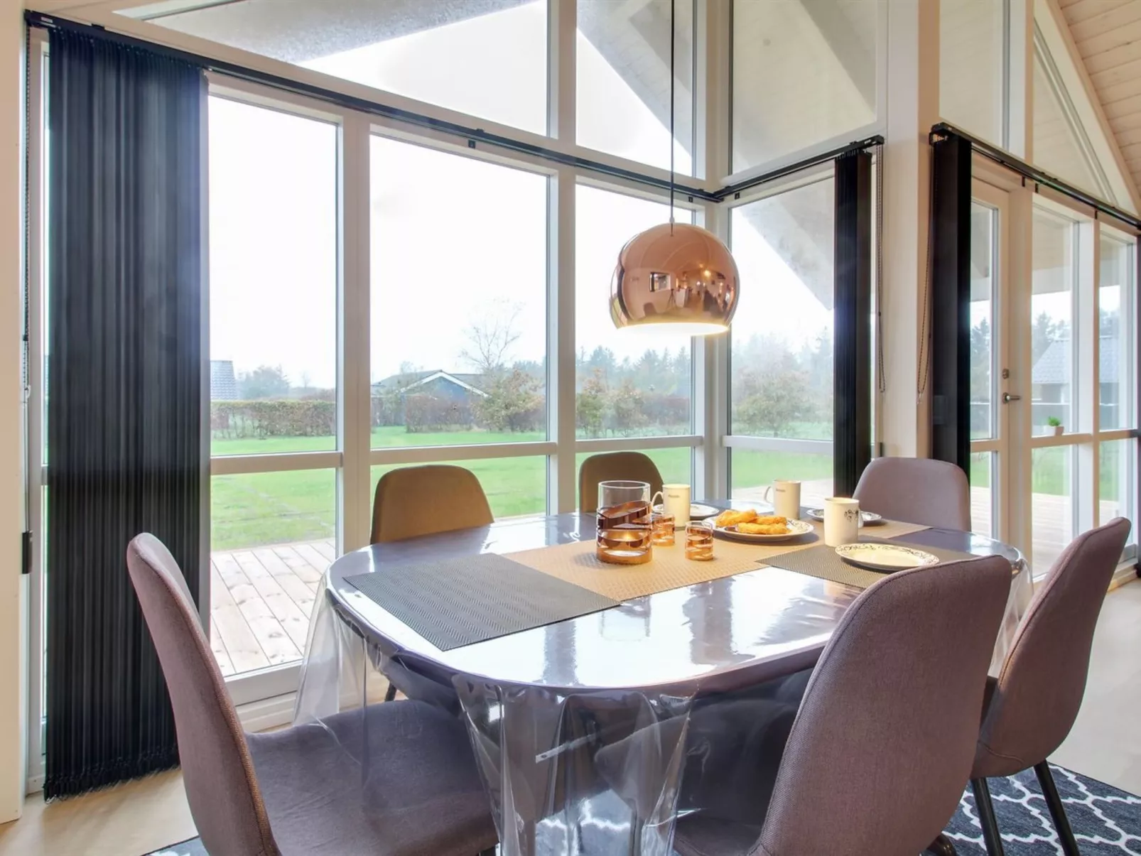 "Gertrude" - 1.1km to the fjord-Inside