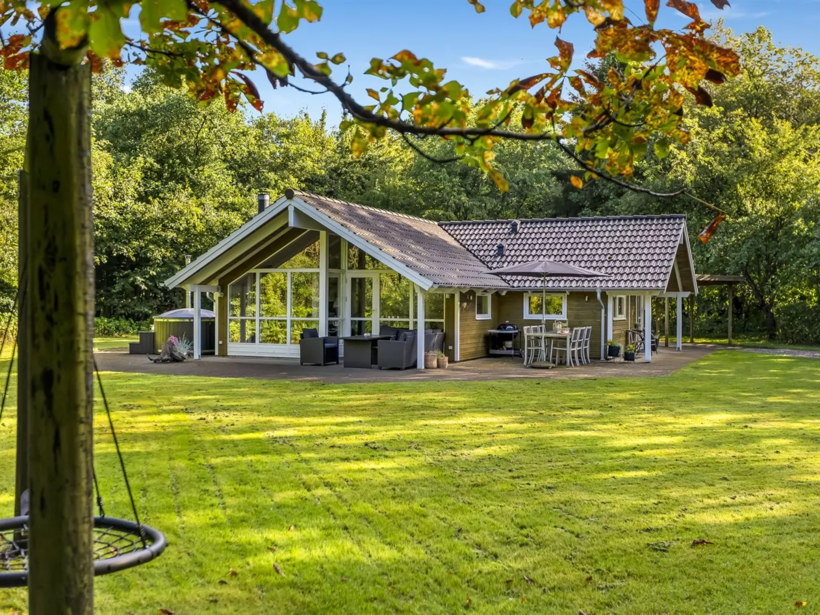 "Kaare" - 34.2km from the sea-Outside