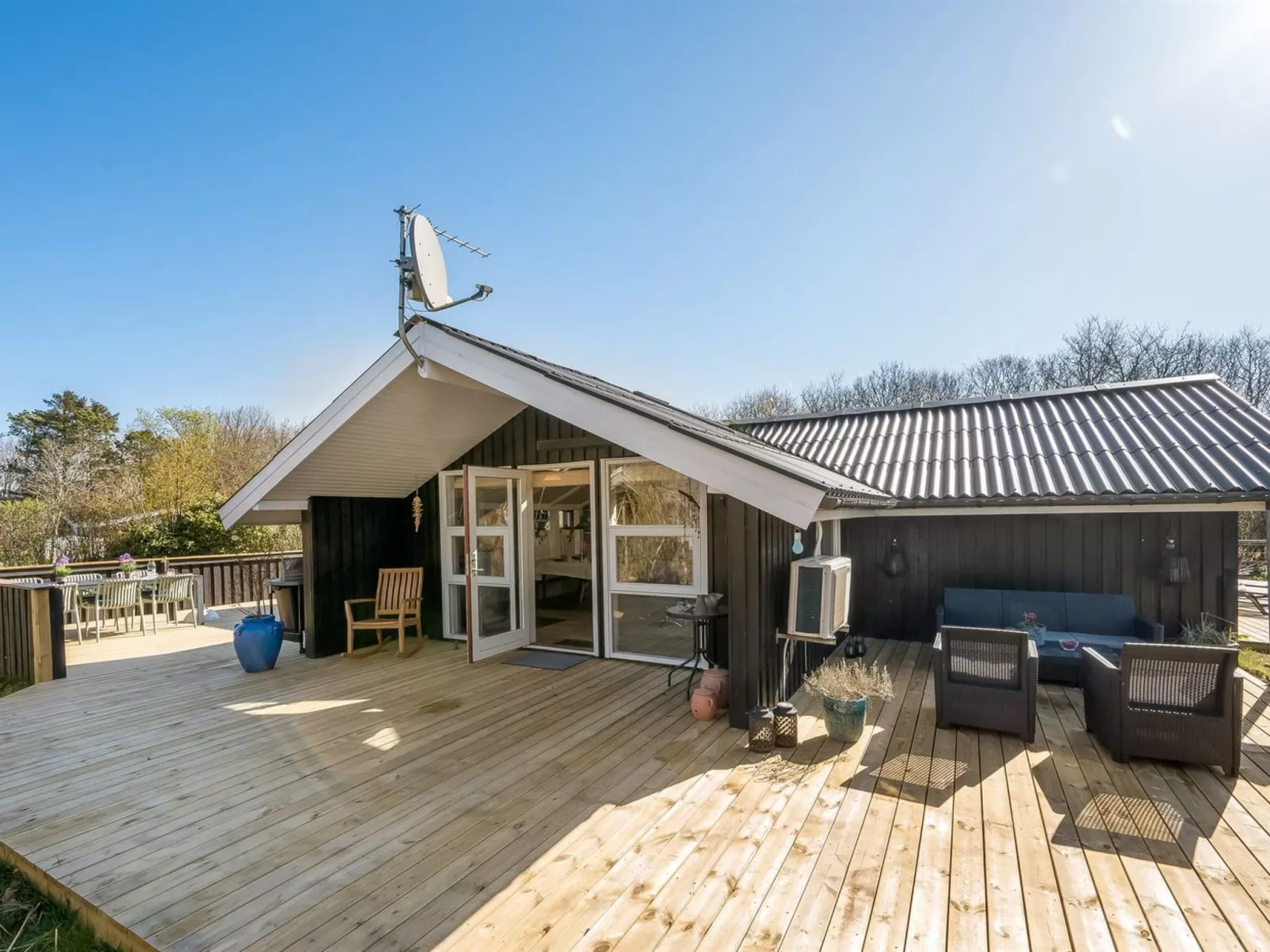 "Gunde" - 300m to the fjord-Inside