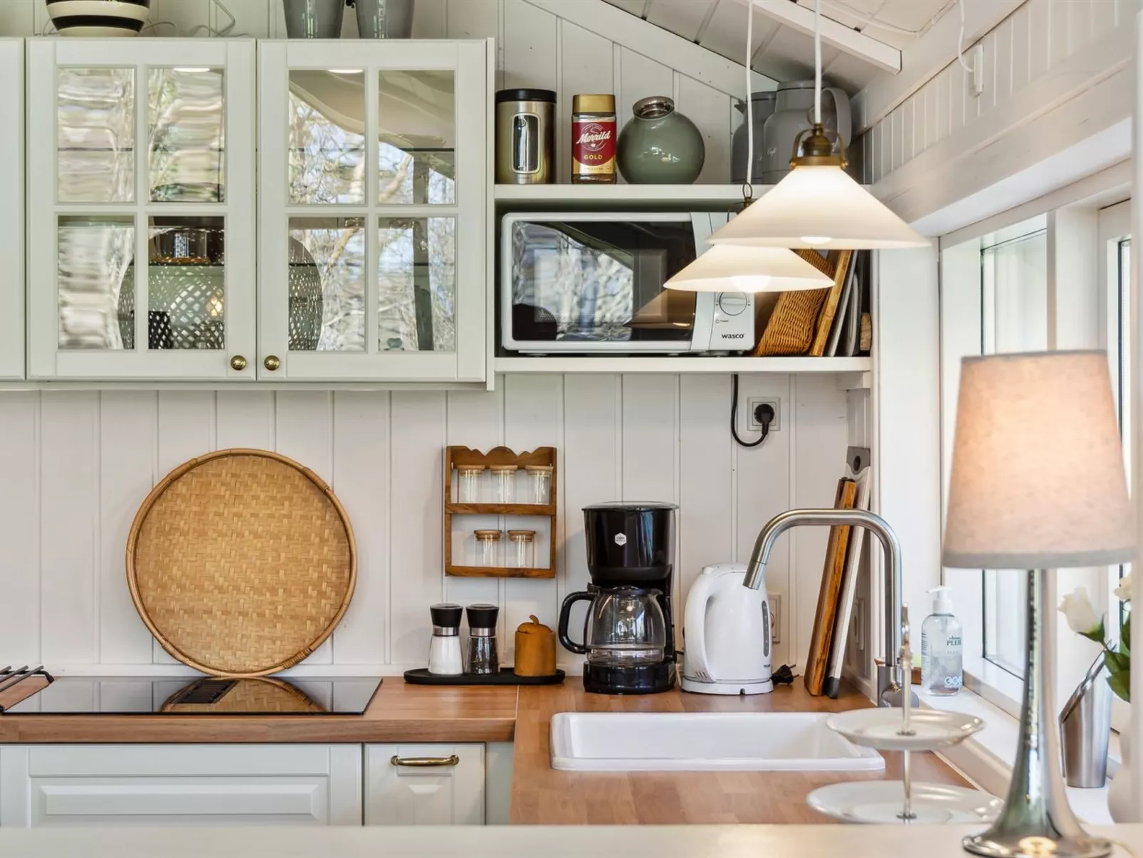 "Juke" - 425m from the sea-Inside