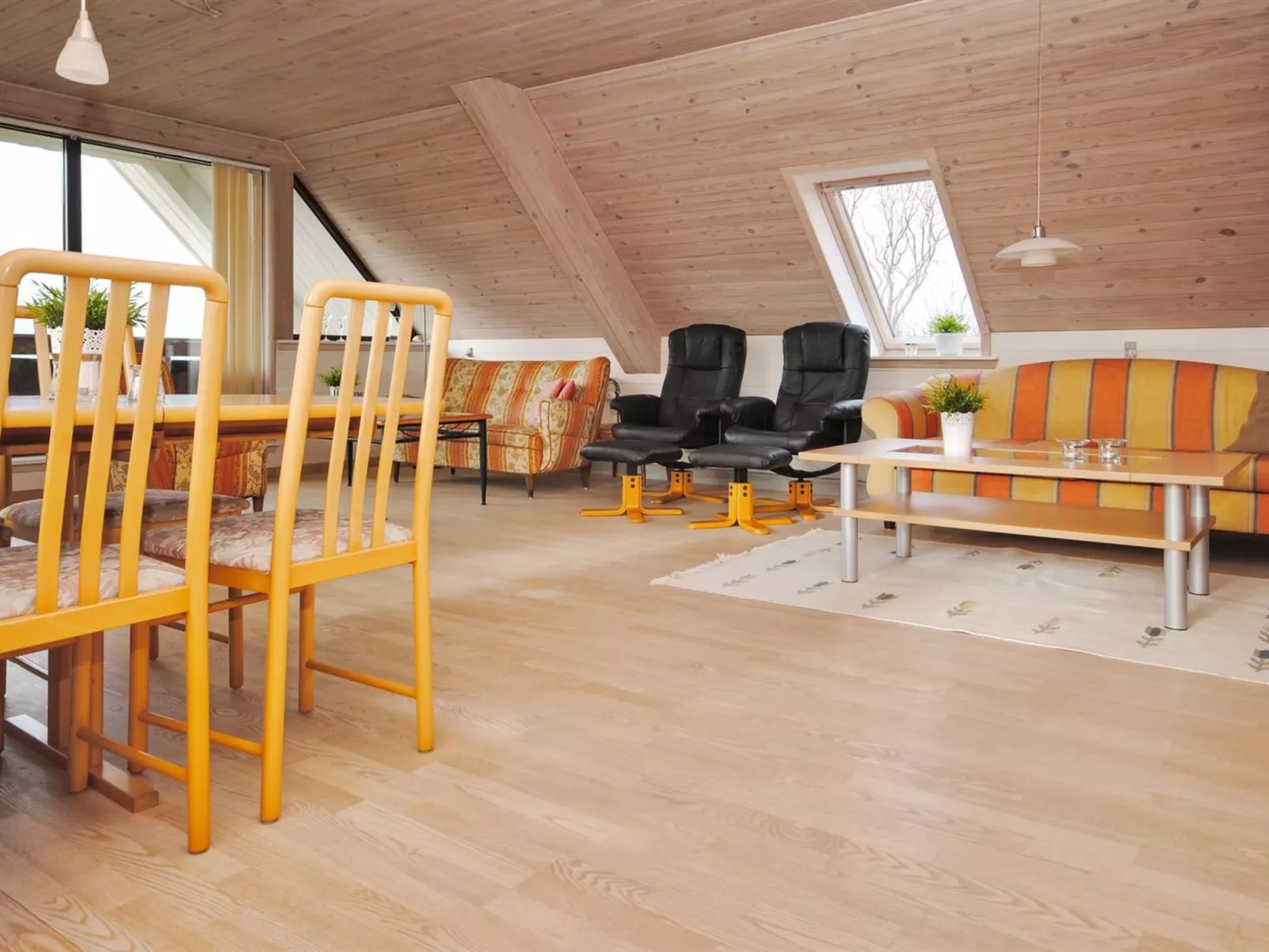 "Millie" - 3km to the fjord-Inside