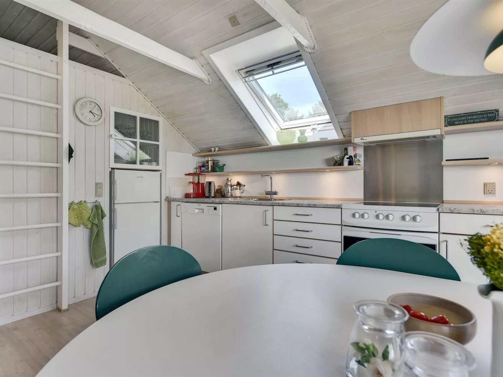 "Herbert" - 1km from the sea-Drinnen