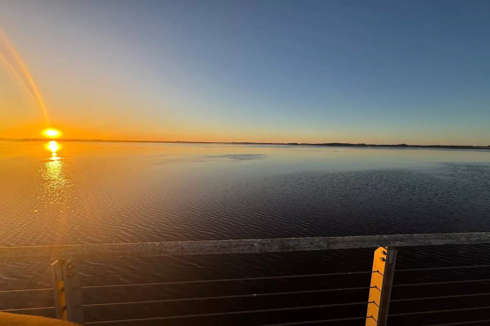 Maison de vacances pour 4 a Ringkøbing-By Traum-Vue sur l'eau