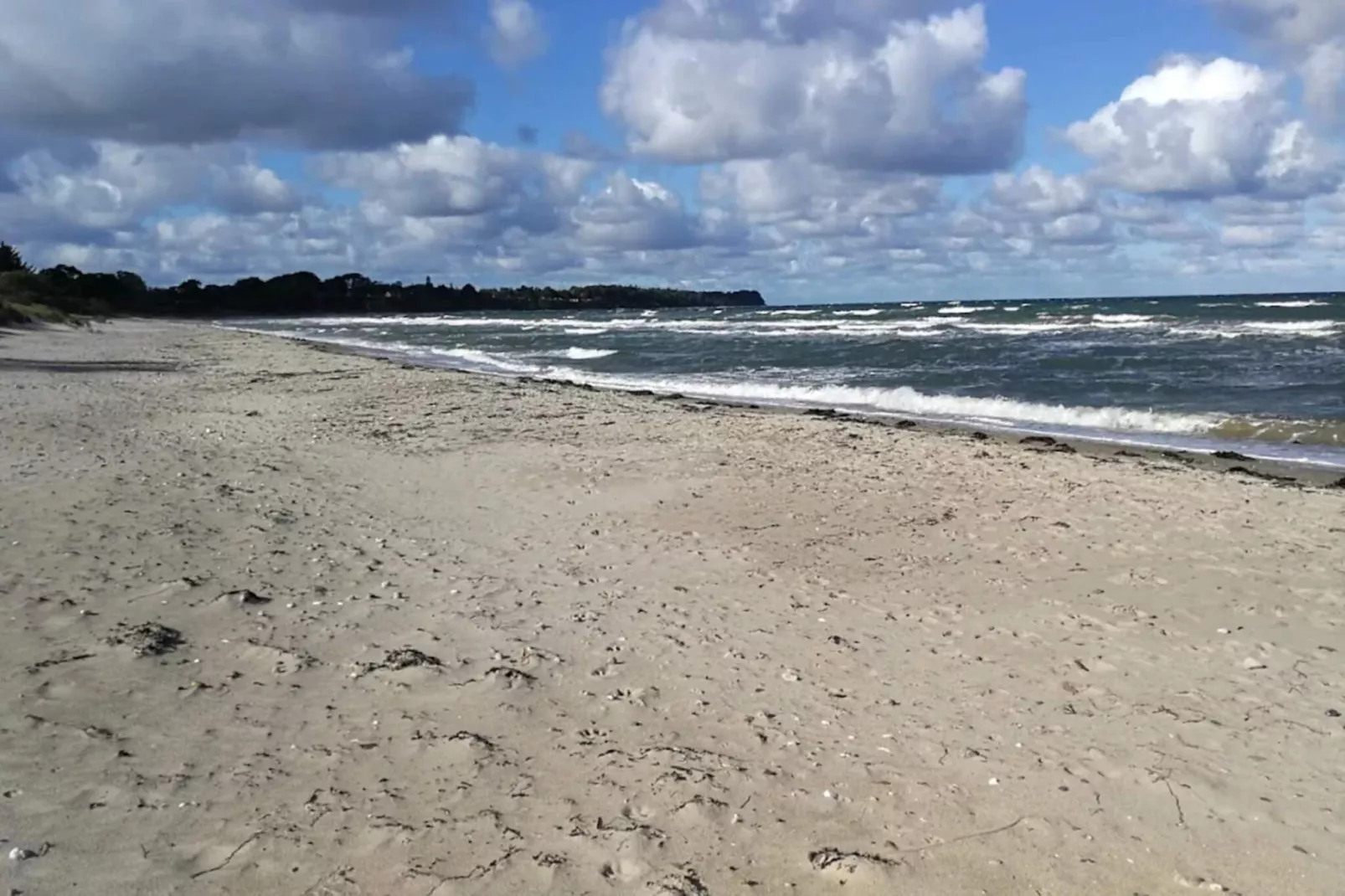 6 person holiday home in Dronningmølle-By Traum-Water view