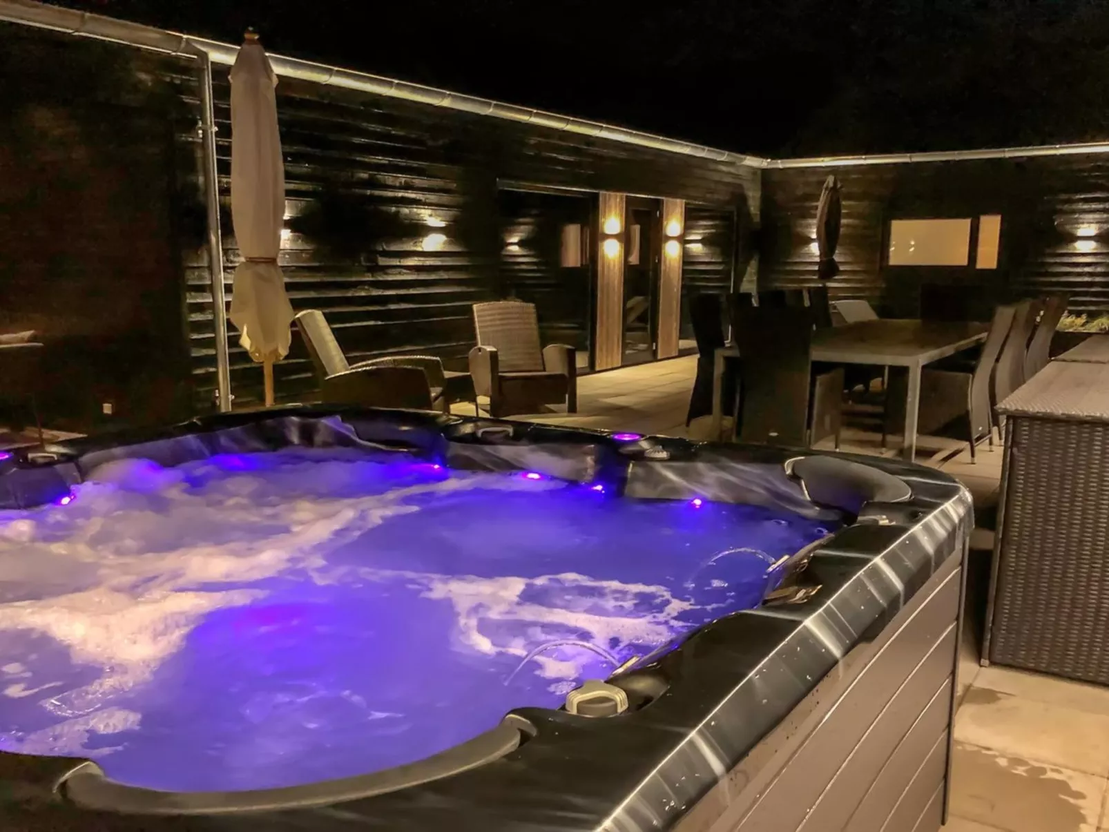 "Tinella" - 250m to the fjord-Dehors