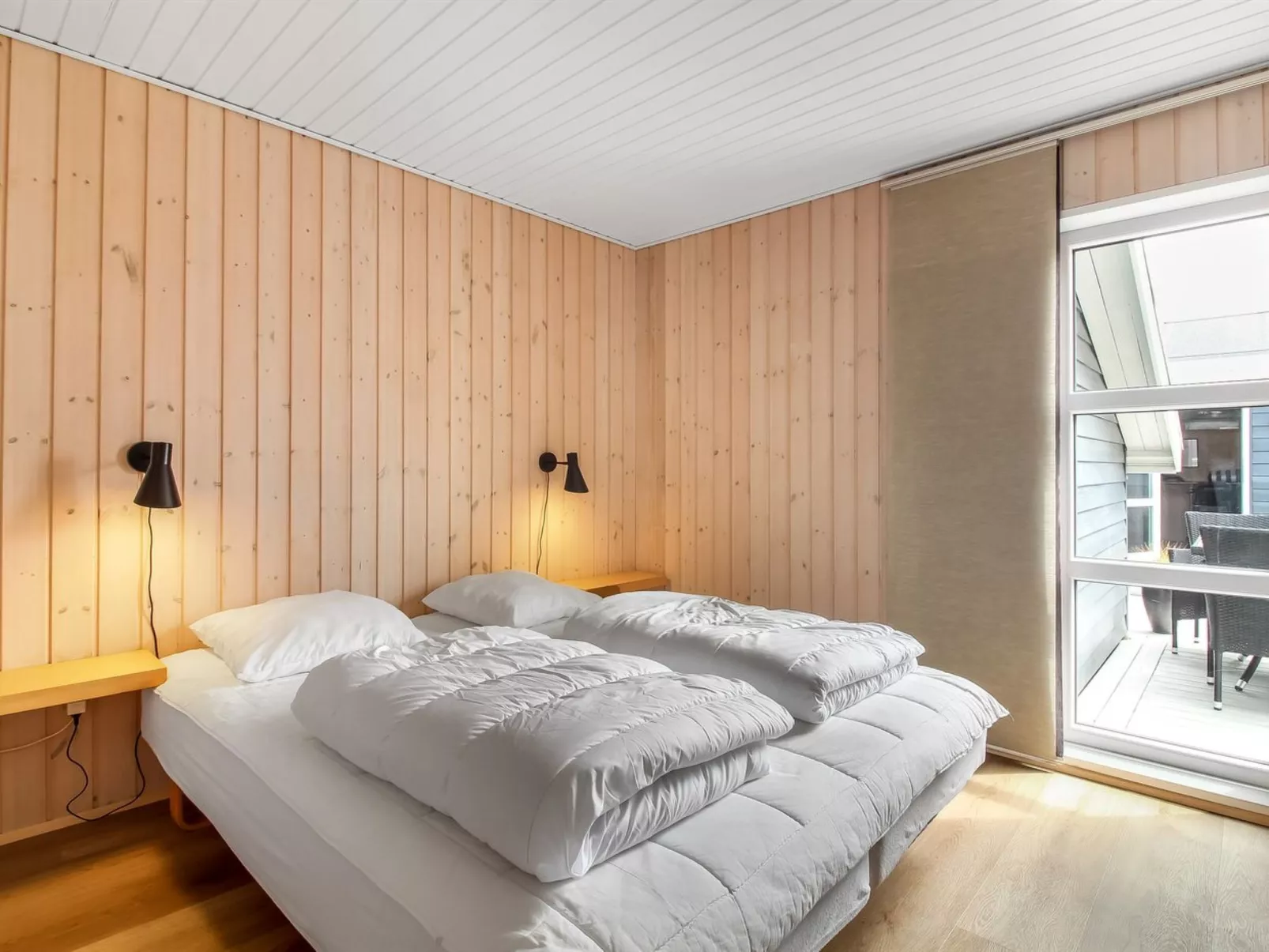 "Thomsen" - 475m from the sea-Drinnen