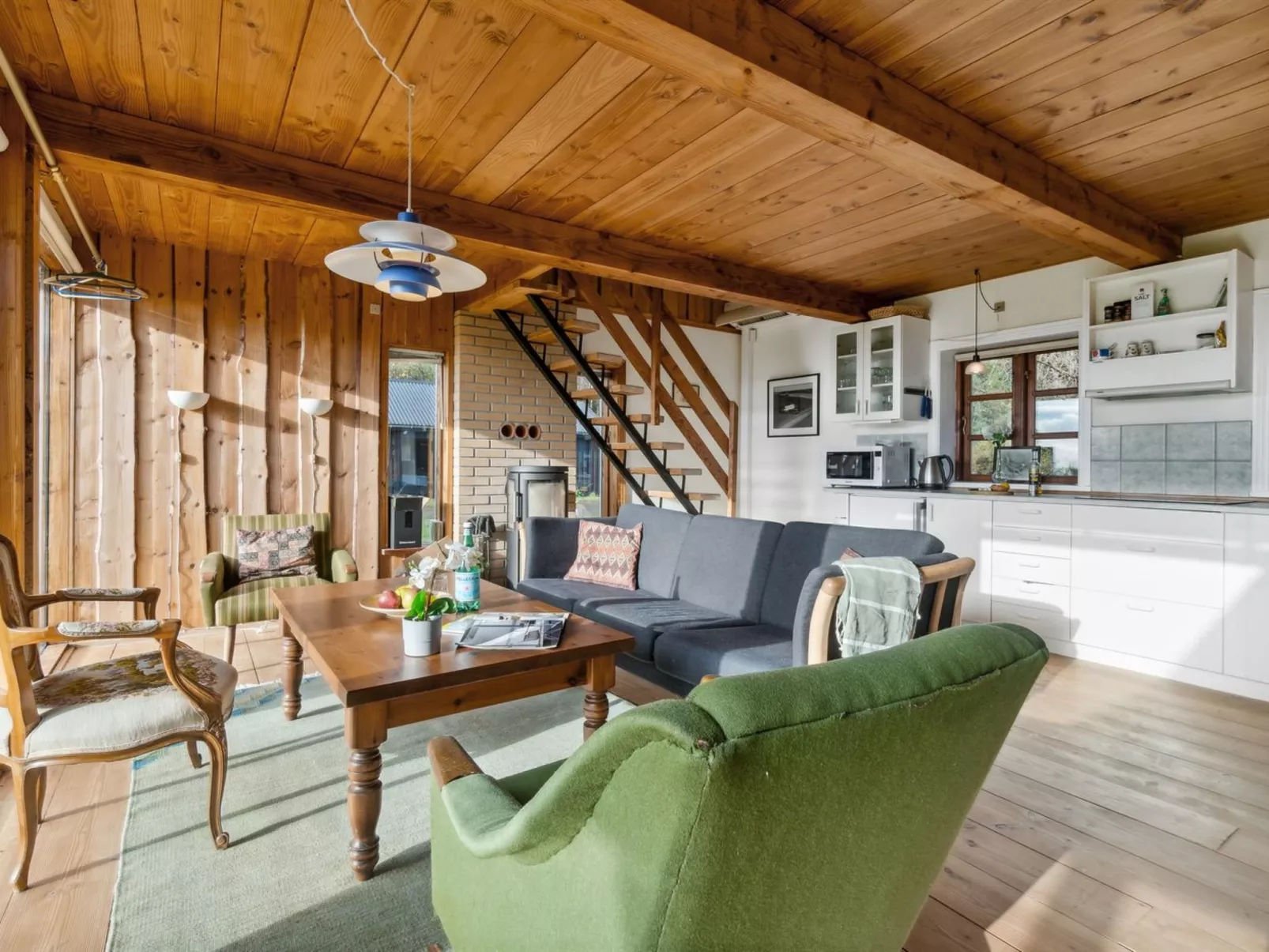 "Thana" - 8km from the sea-Dedans