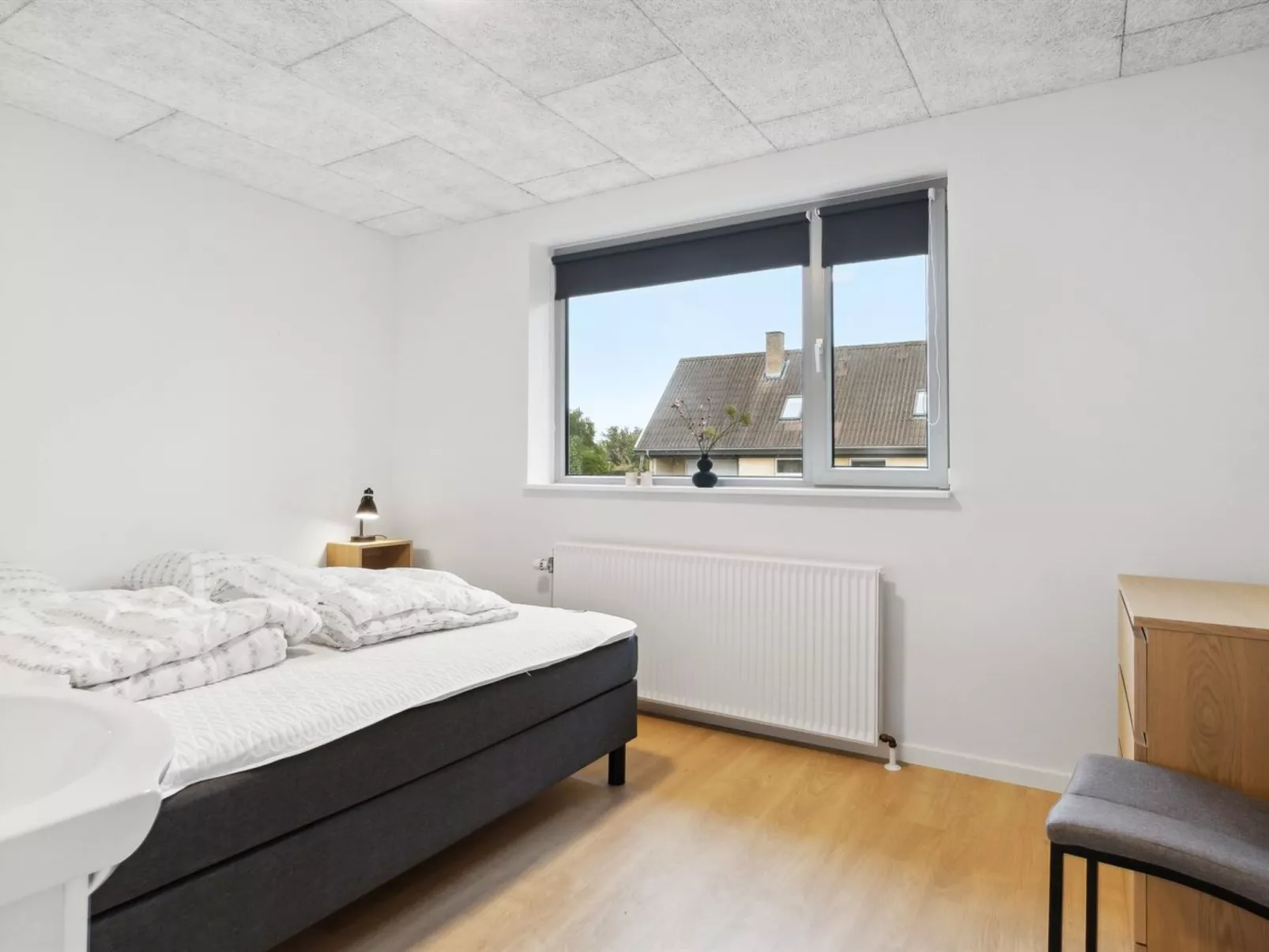 "Elaine" - 350m from the sea-Inside