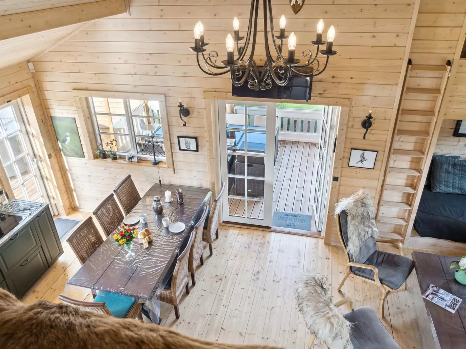 "Vicktoria" - 1.5km from the sea-Inside