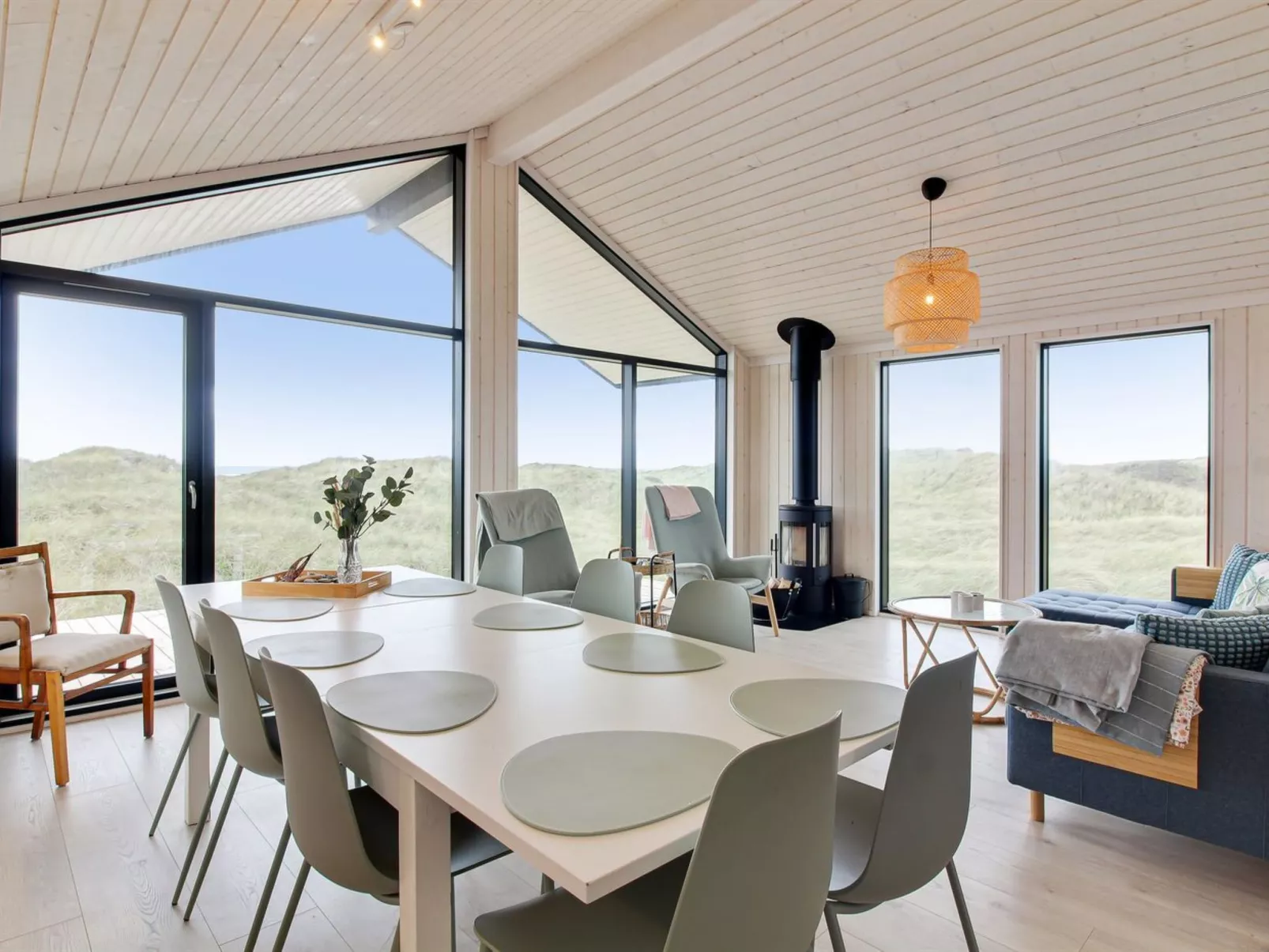 "Auno" - 140m from the sea-Drinnen