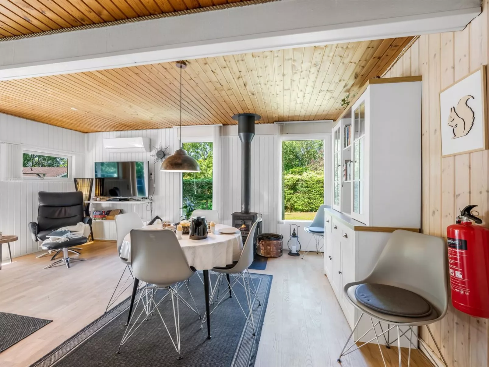 "Meo" - 30km from the sea-Drinnen