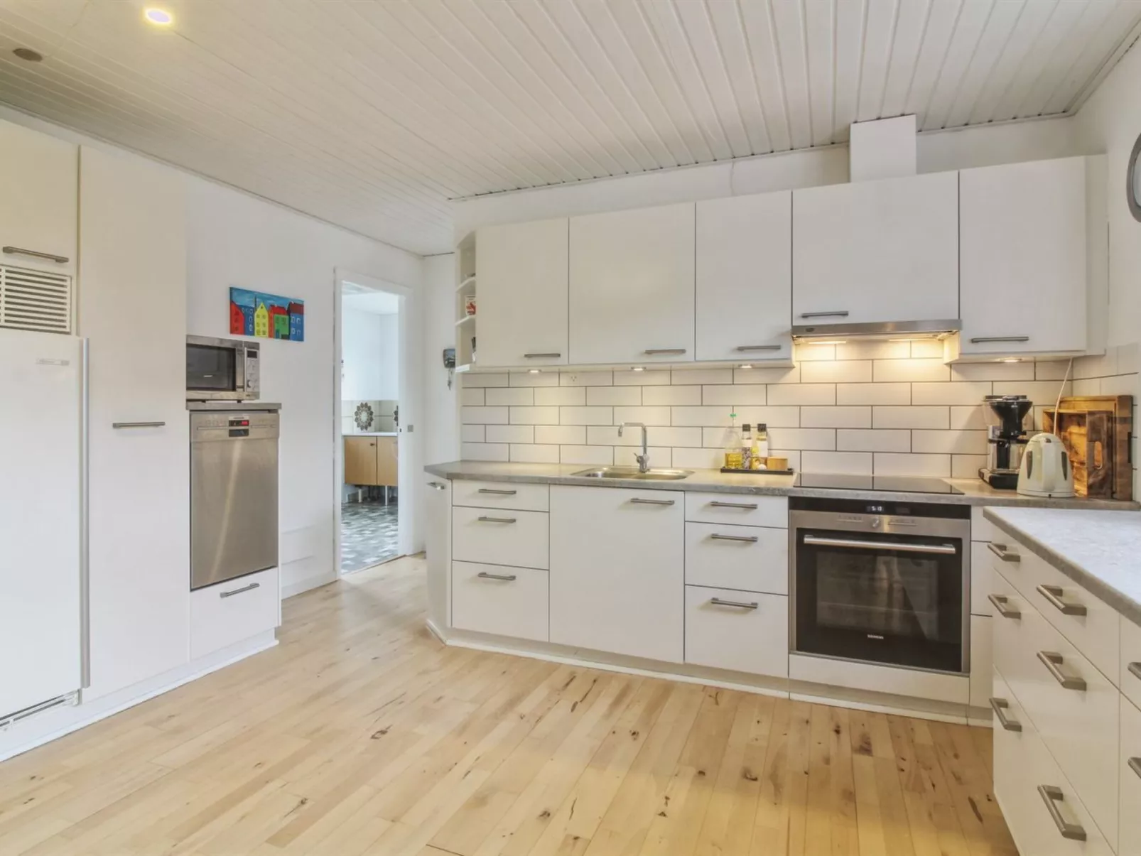 "Erle" - 1.5km from the sea-Inside