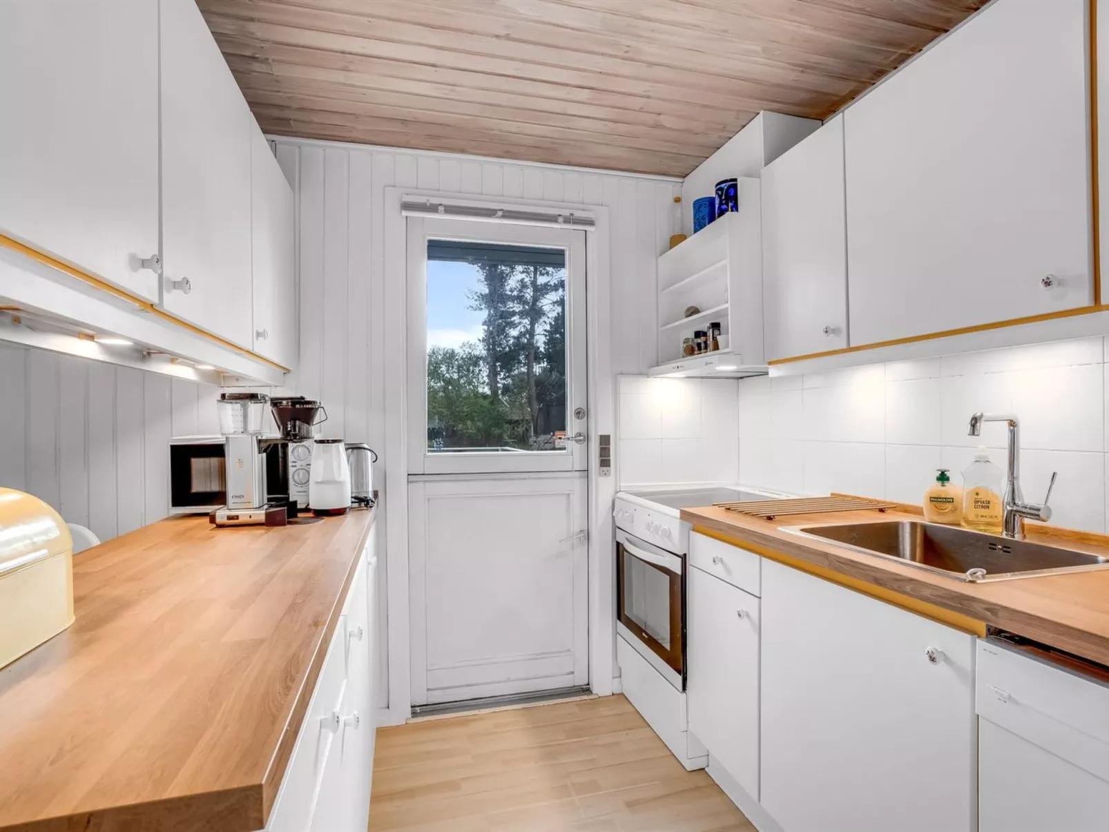 "Asmine" - 670m from the sea-Dedans