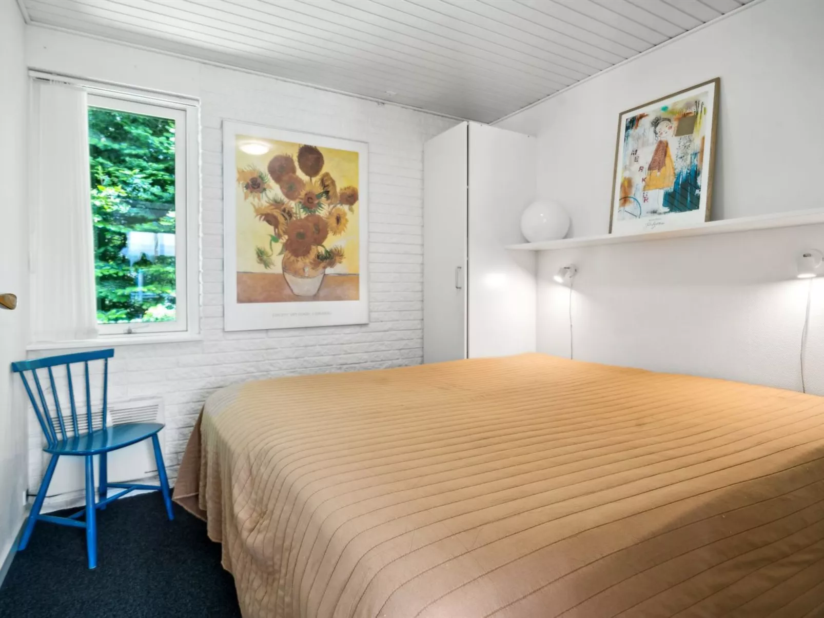 "Ingebrit" - 7km from the sea-Drinnen