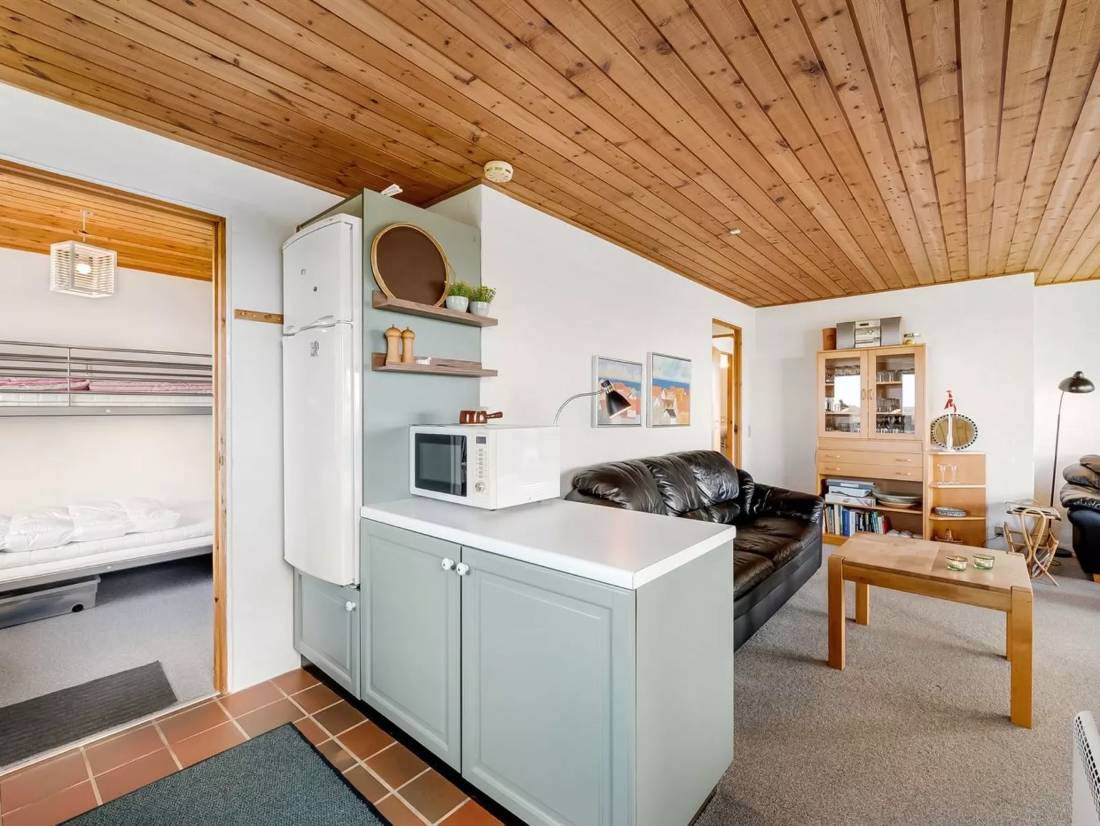 "Kirsa" - 200m to the fjord-Dedans