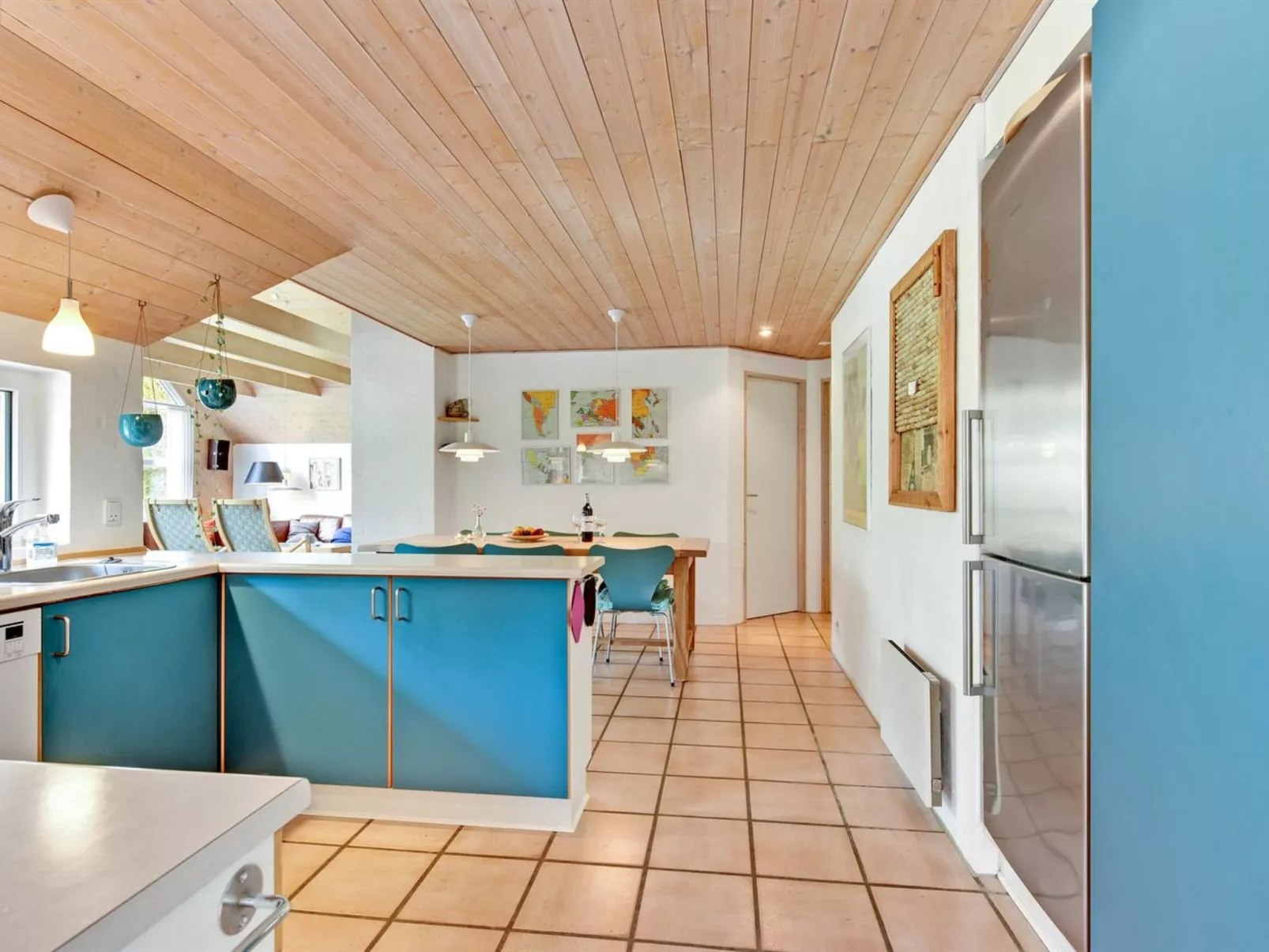 "Hunno" - 3km from the sea-Inside