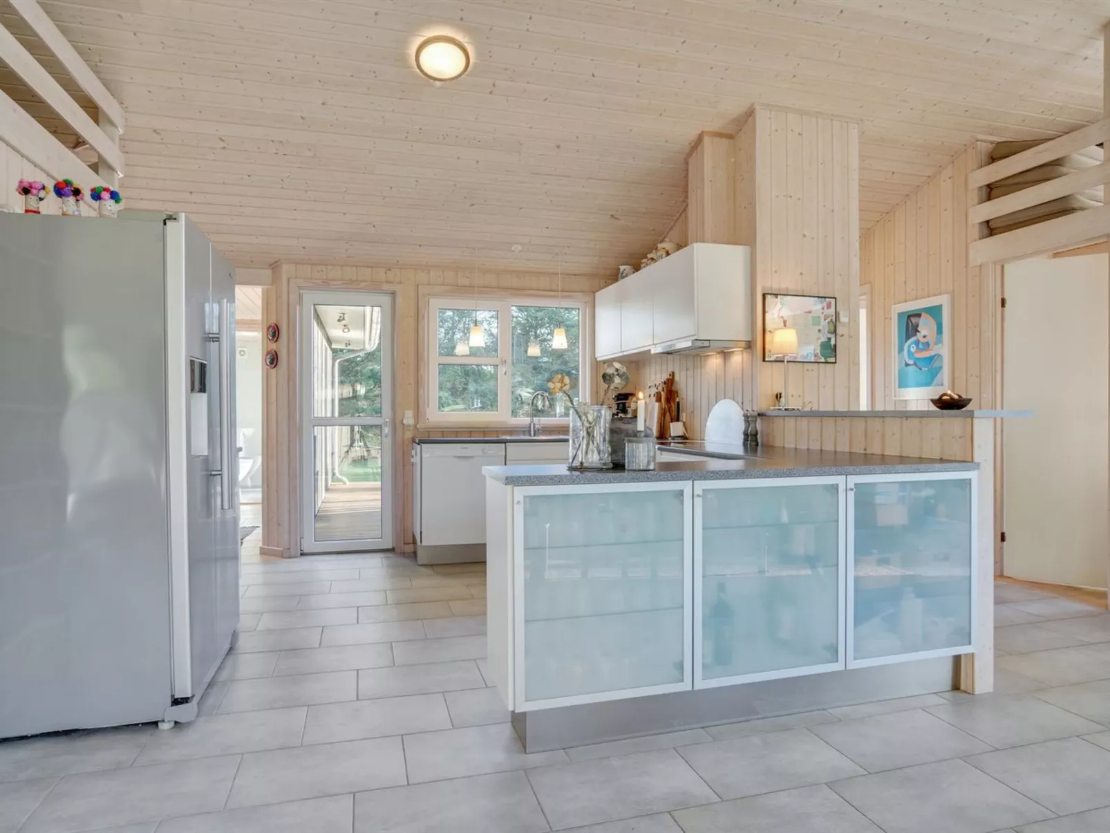 "Gun" - 450m from the sea-Dedans