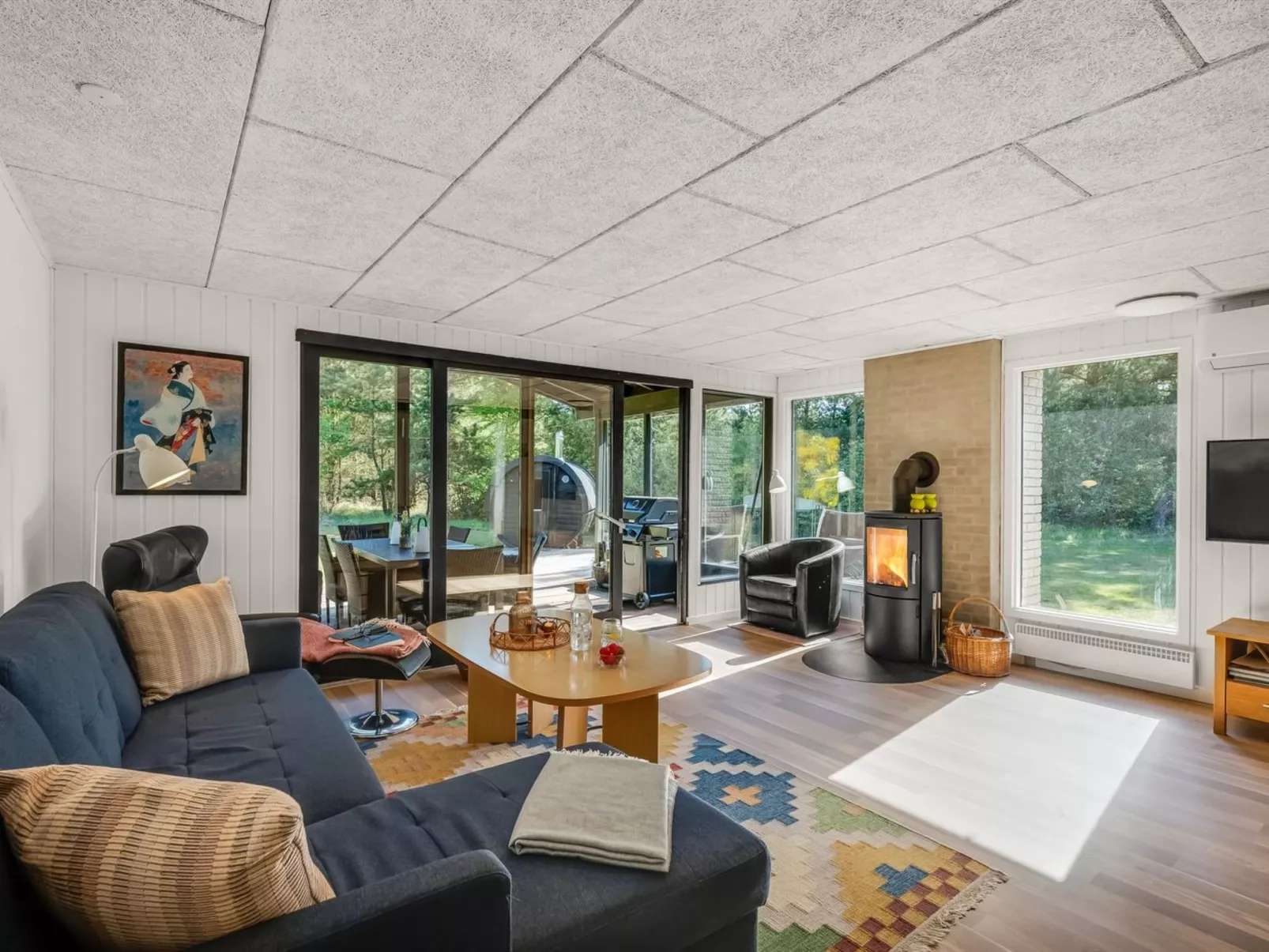 "Eli" - 1.5km to the fjord-Inside